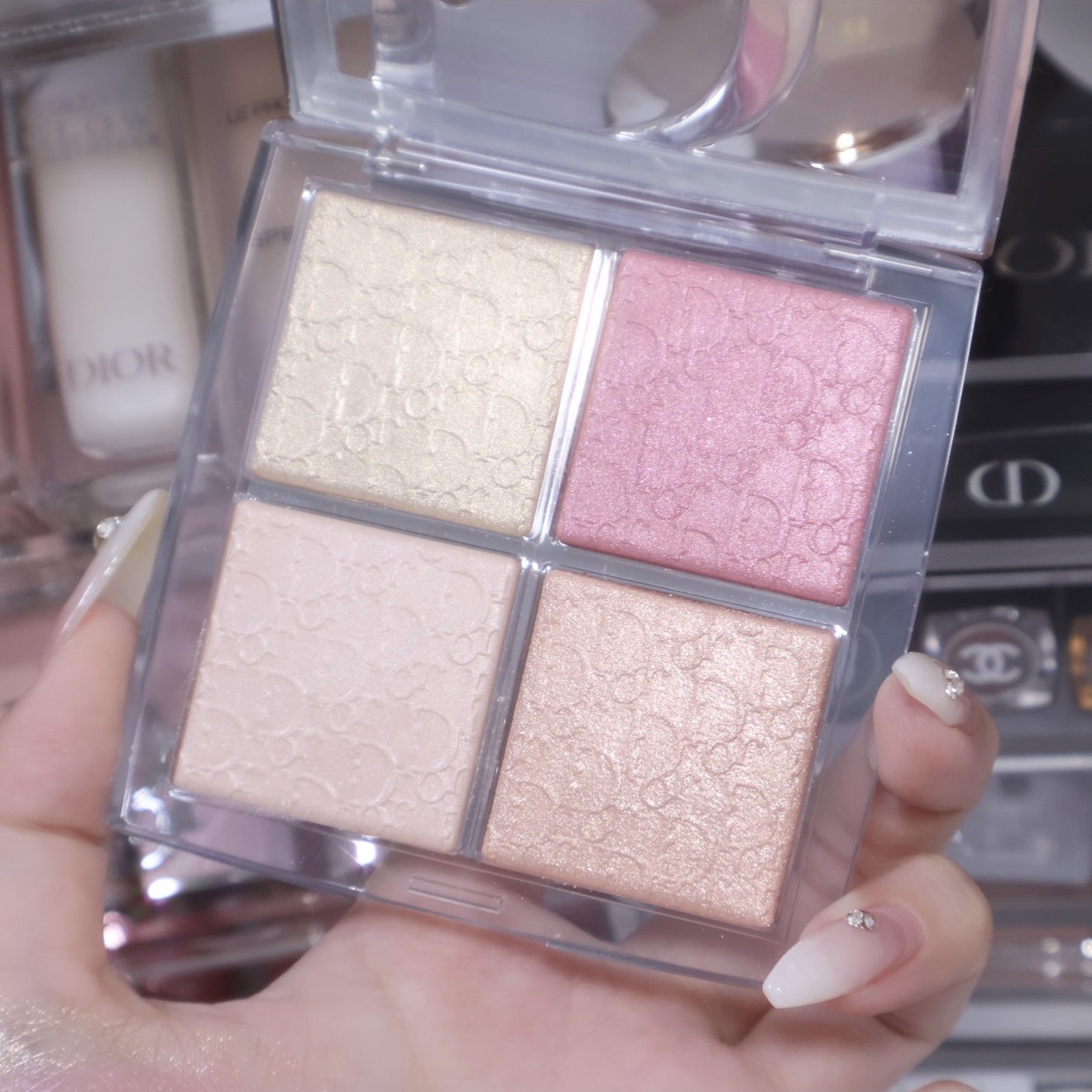 バックステージ グロウ マキシマイザー パレット 004 ローズ ゴールド グロウ/Dior/ハイライトを使ったクチコミ（2枚目）