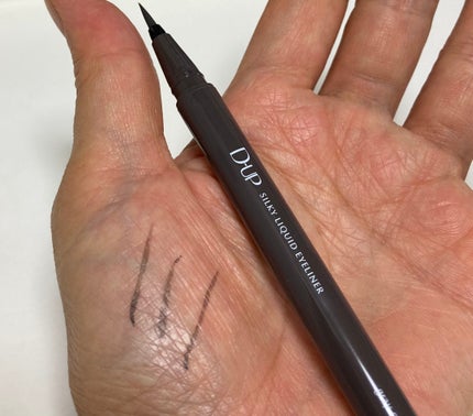 シルキーリキッドアイライナーWP/D-UP/リキッドアイライナーを使ったクチコミ(2枚目)