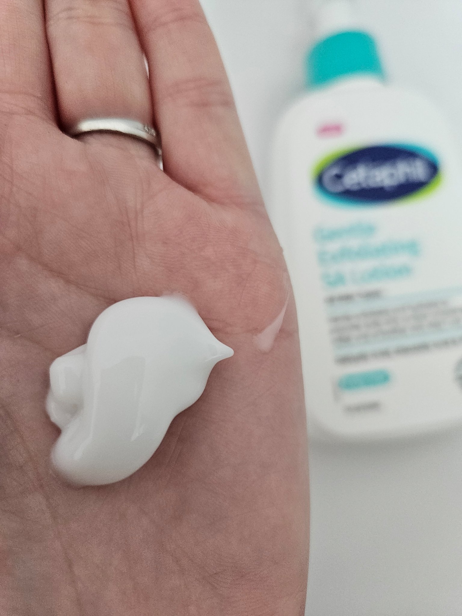 セタフィル　ジェントルSAクレンザー/セタフィル/ピーリングを使ったクチコミ（3枚目）