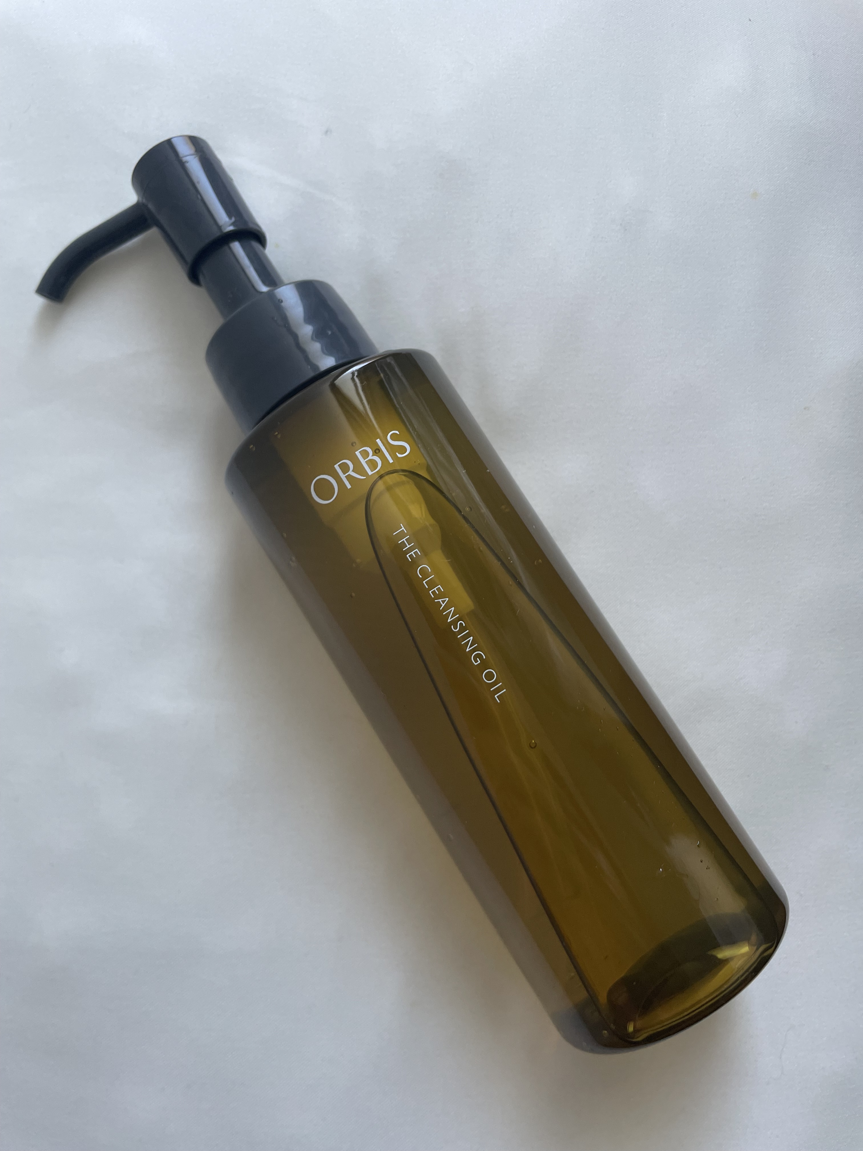 
オルビスの商品モニターに参加中です。


メイクとなじみやすいオイルで濃いめのアイメイクもするりと落としやすいです
洗い上がりもすっきりなクレンジングオイル
濡れた手でも使えて便利

#オルビスザクレンジングオイル #オルビス #クレンジ