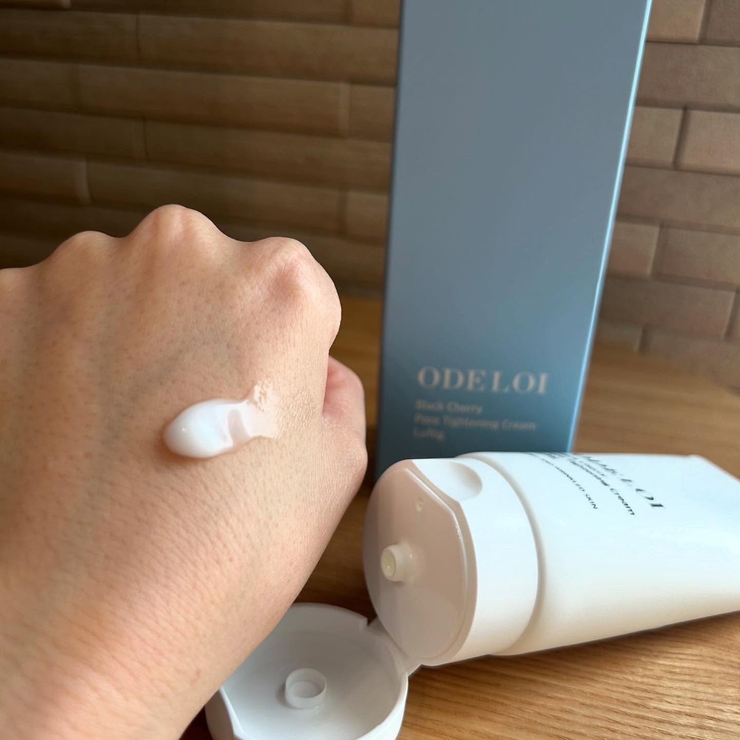 ブラックチェリー毛穴収縮クリーム　ルフティグ/ODELOI/フェイスクリームを使ったクチコミ（3枚目）