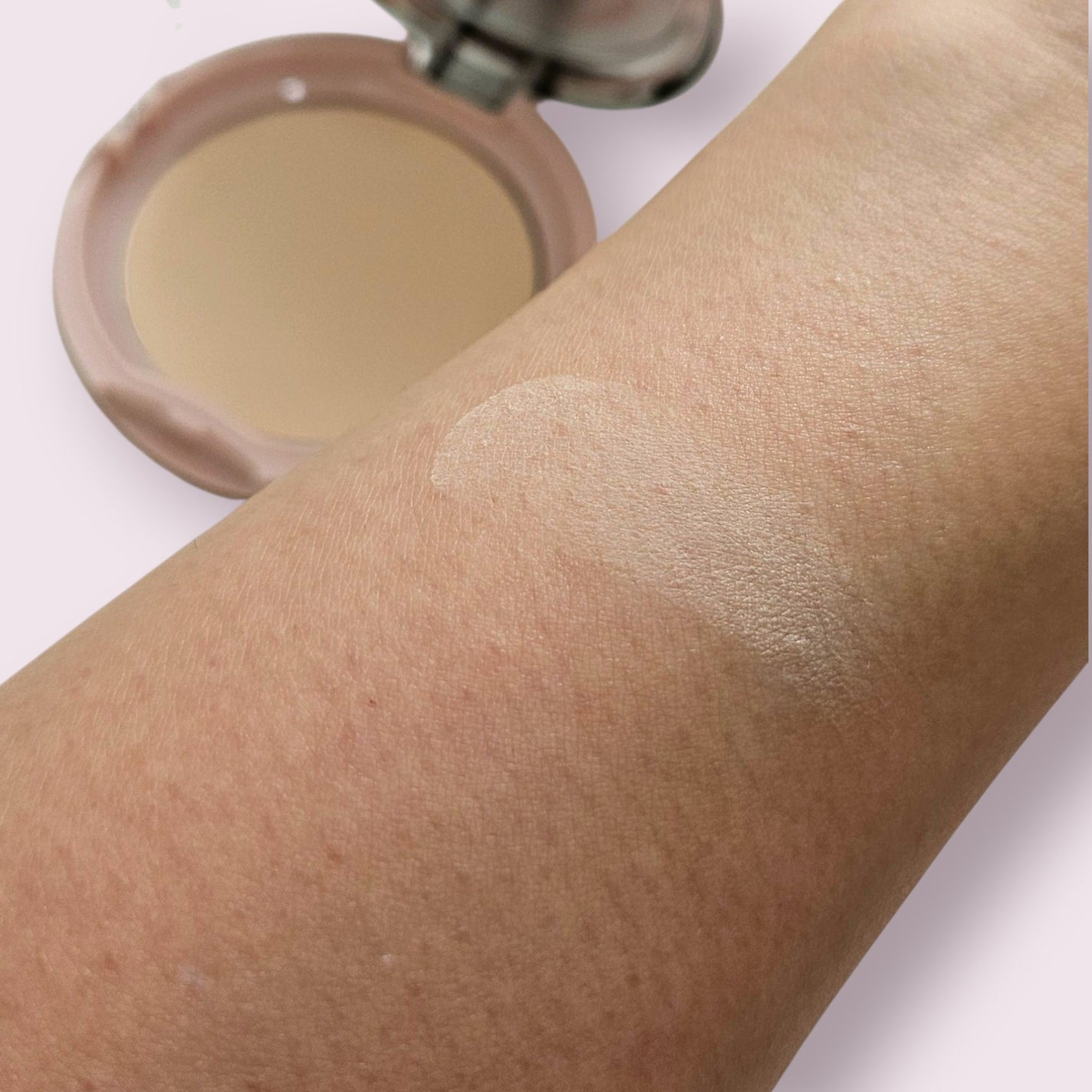 ブラーパウダーパクト/nouus/プレストパウダーを使ったクチコミ(3枚目)