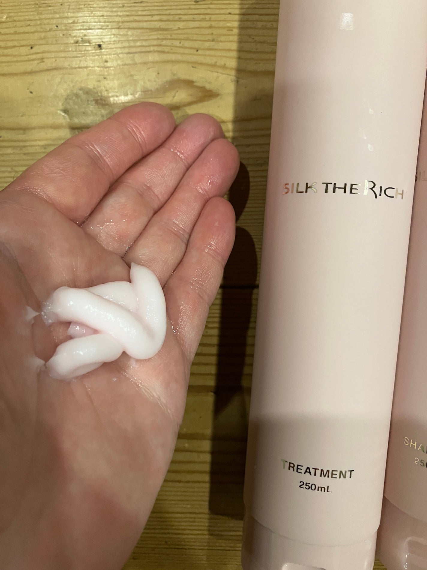 SILK THE RICH ハイモイスト&リペア シャンプー・トリートメント/SILK THE RICH/市販シャンプーを使ったクチコミ(4枚目)