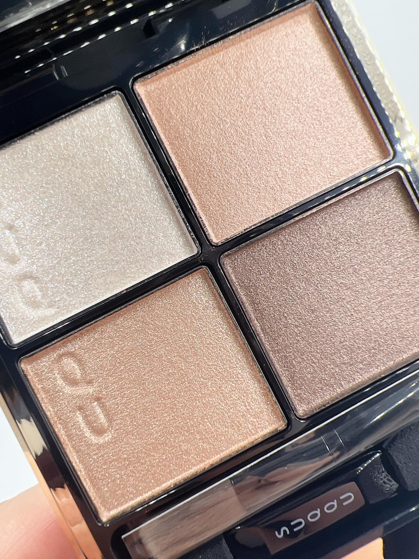 シグニチャー カラー アイズ/SUQQU/アイシャドウパレットを使ったクチコミ（2枚目）