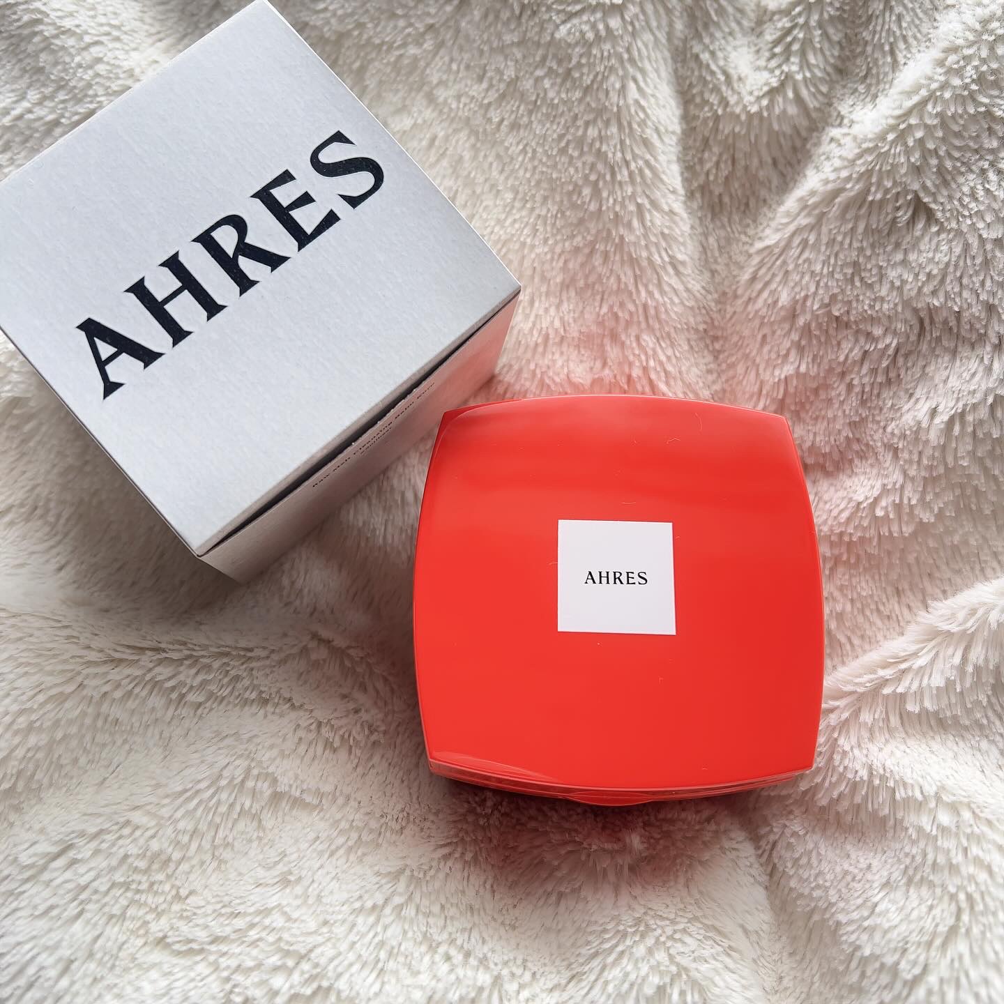 *
*
⁡
________________
⁡
AHRES
⁡
ローメルト　クレンジングバーム　クロ
〈メイク落とし〉
⁡
________________

⁡
⁡
*新感覚の生クレンジングバーム
手にとって見惚れてしまった高級感たっぷ