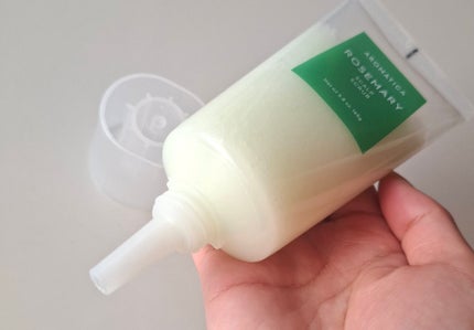 ローズマリー スカルプ スクラブ/AROMATICA/ヘッドスクラブを使ったクチコミ(4枚目)