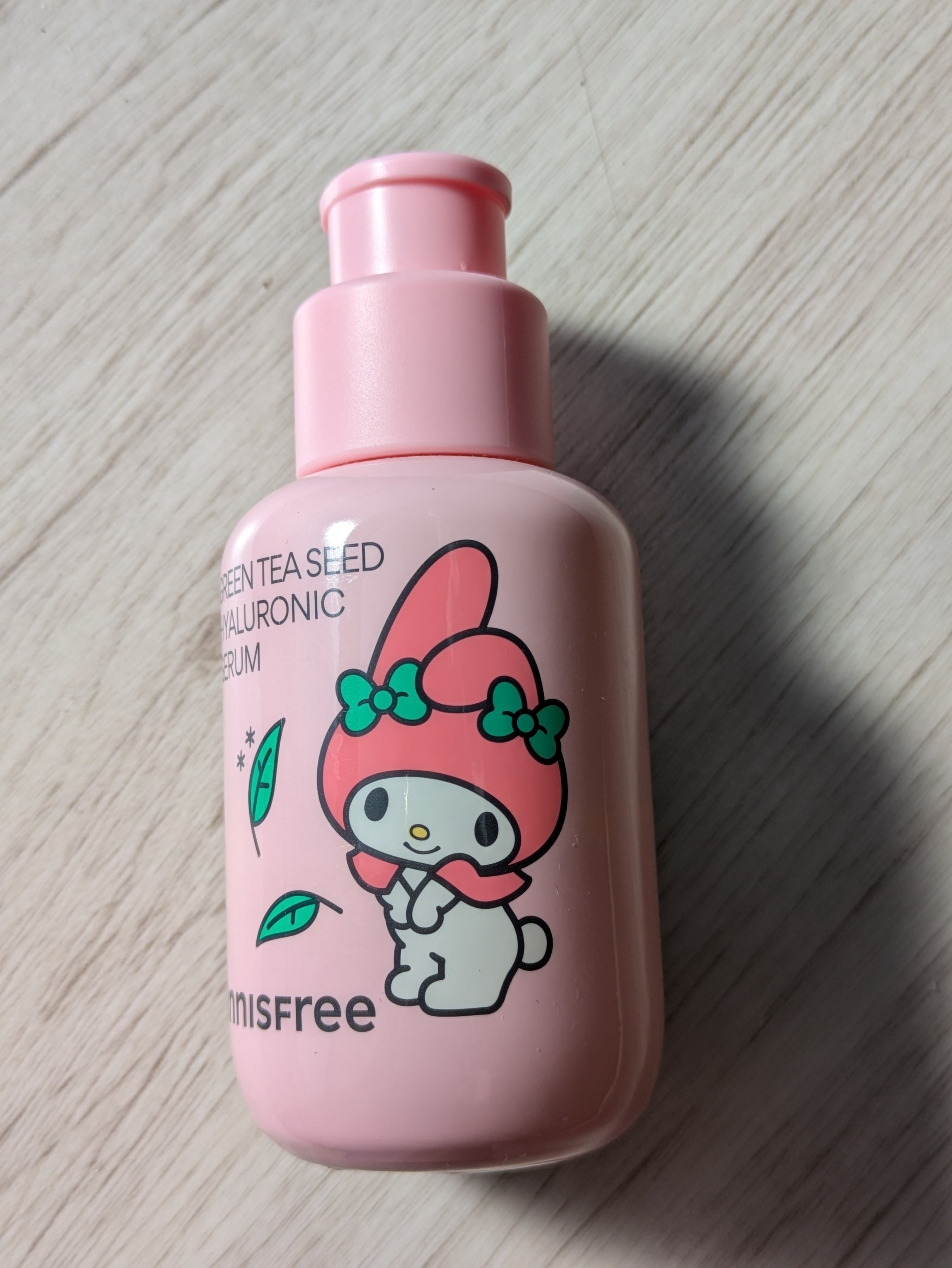 innisfree グリーンティーシード ヒアルロン セラム　のクチコミ「何度かリピート購入しているスキンケア商品！
ご存知の方は多いのではないでしょうか🙂

《商品》.....」（1枚目）