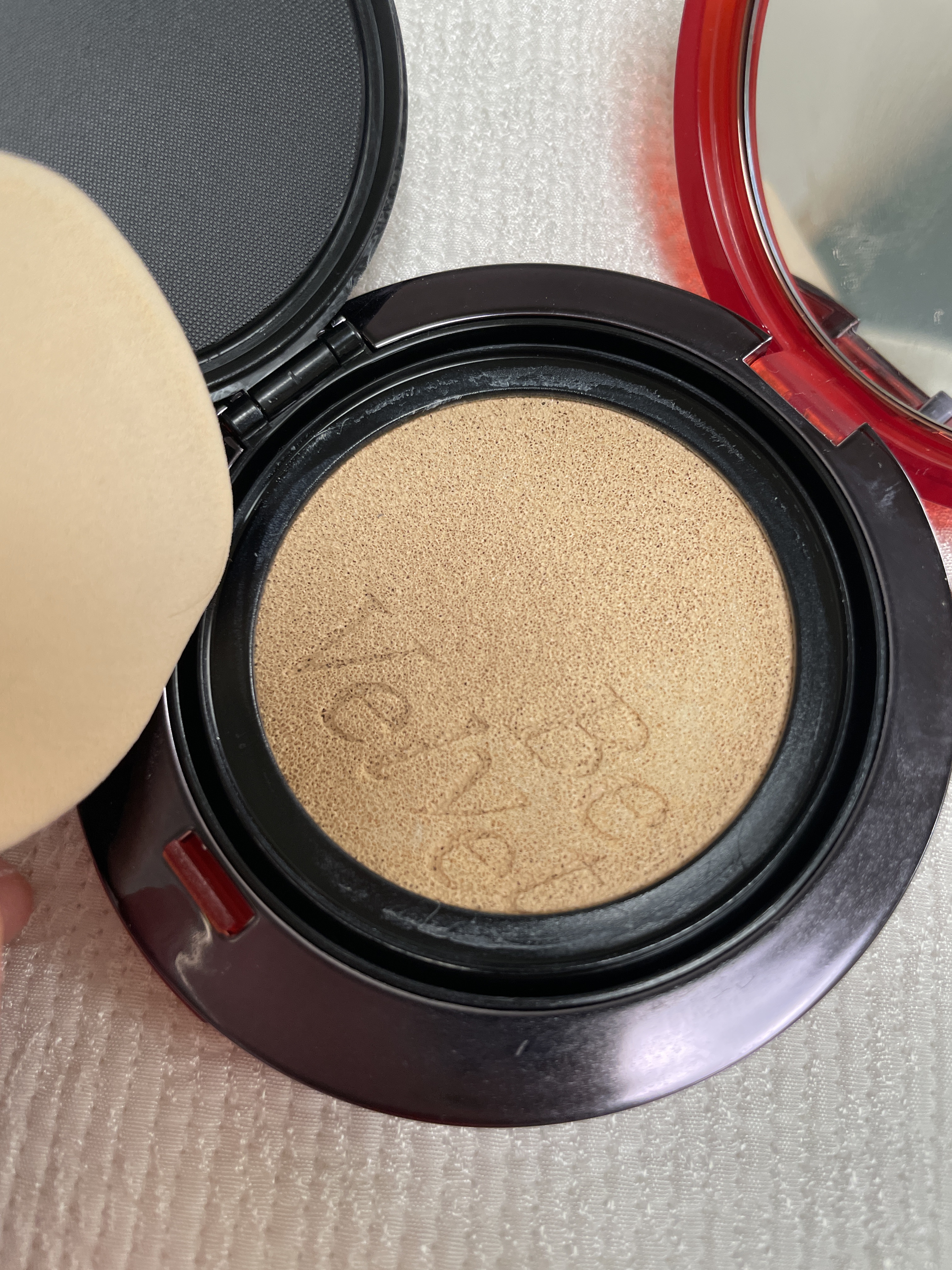 ビーベルベットカバークッション/espoir/クッションファンデーションを使ったクチコミ（2枚目）