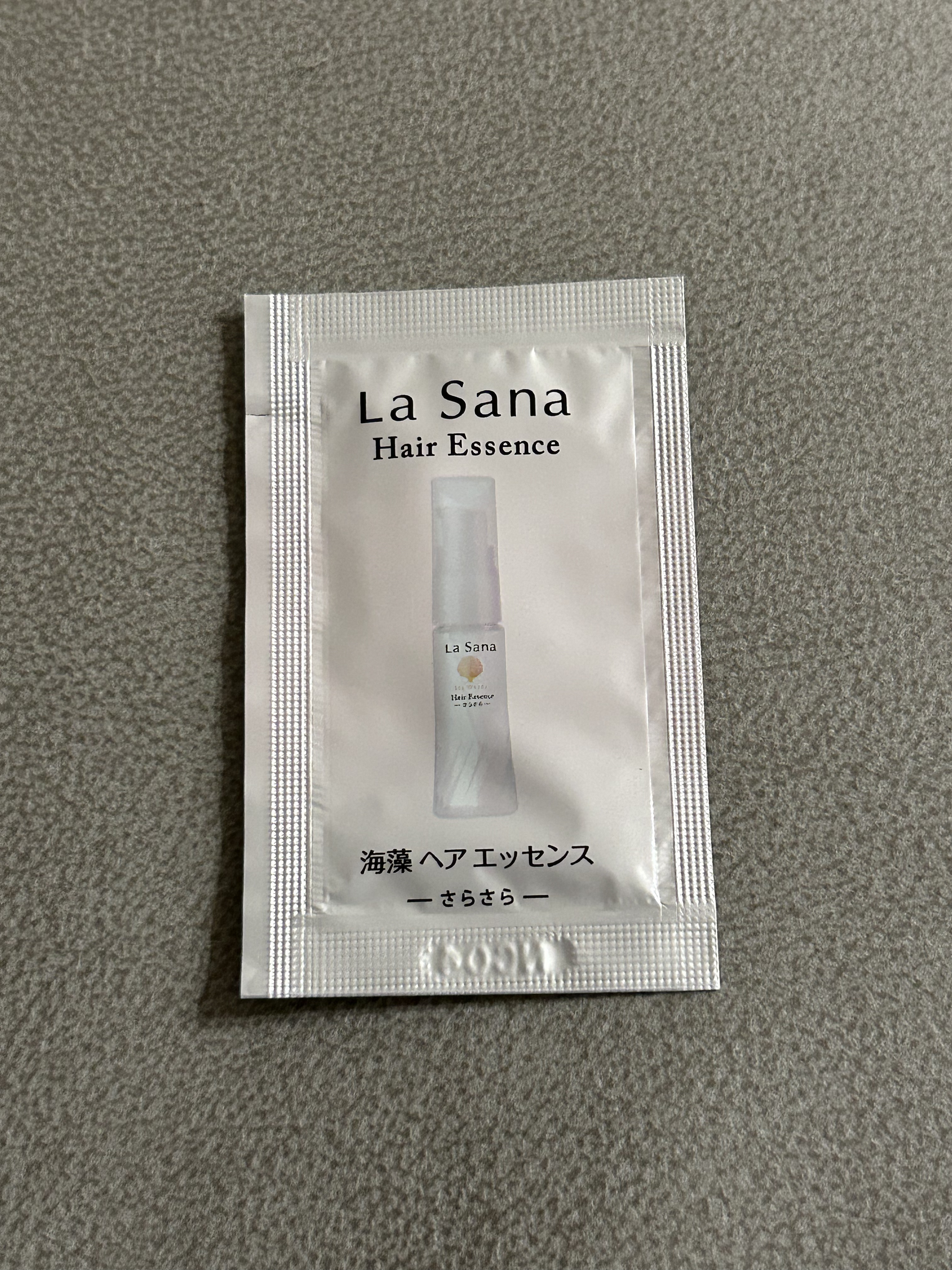 海藻 ヘア エッセンス さらさら/ラサーナ/ヘアオイルを使ったクチコミ（1枚目）