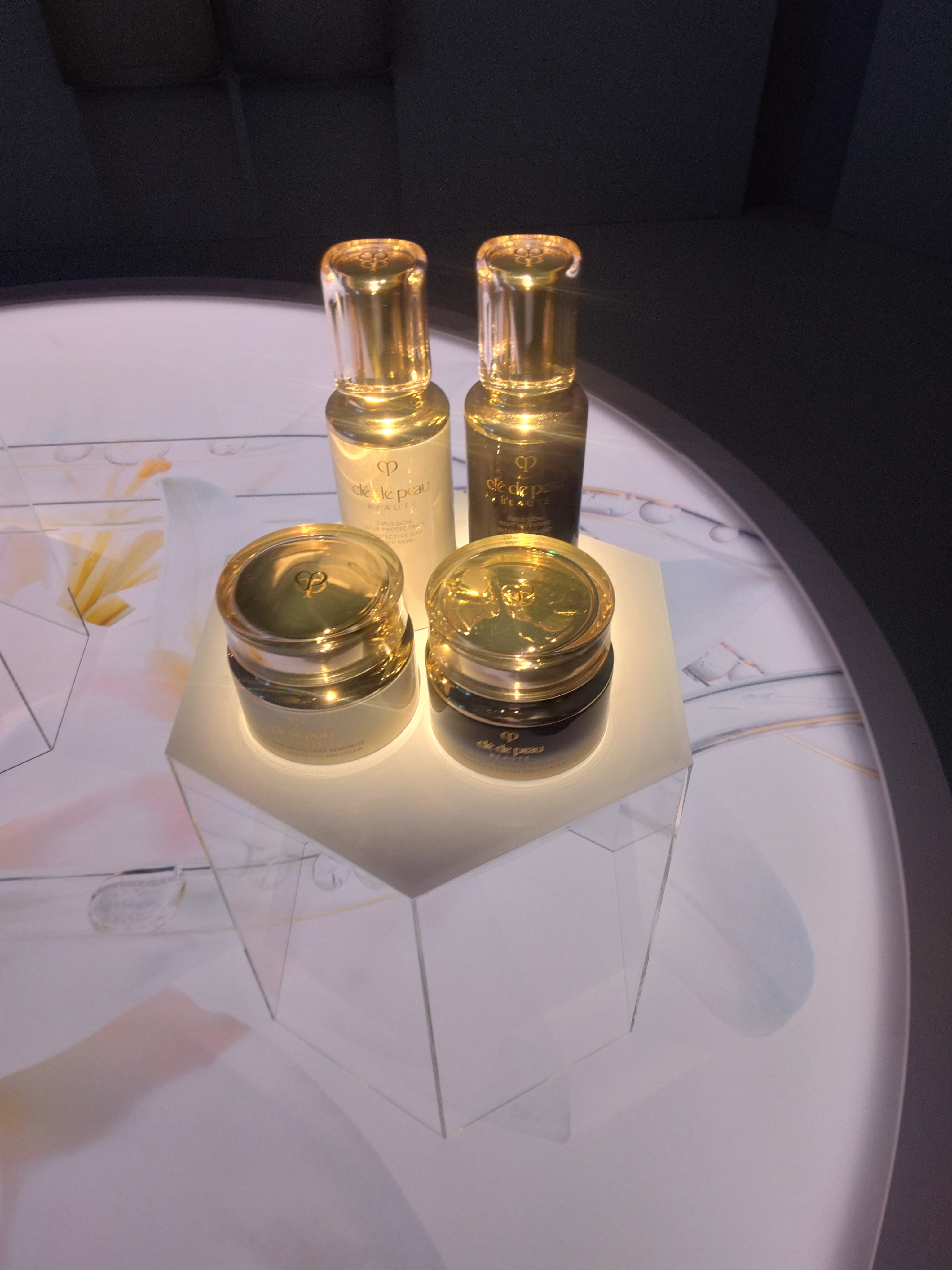 クレームアンタンシヴn/クレ・ド・ポー ボーテ/乳液を使ったクチコミ（1枚目）