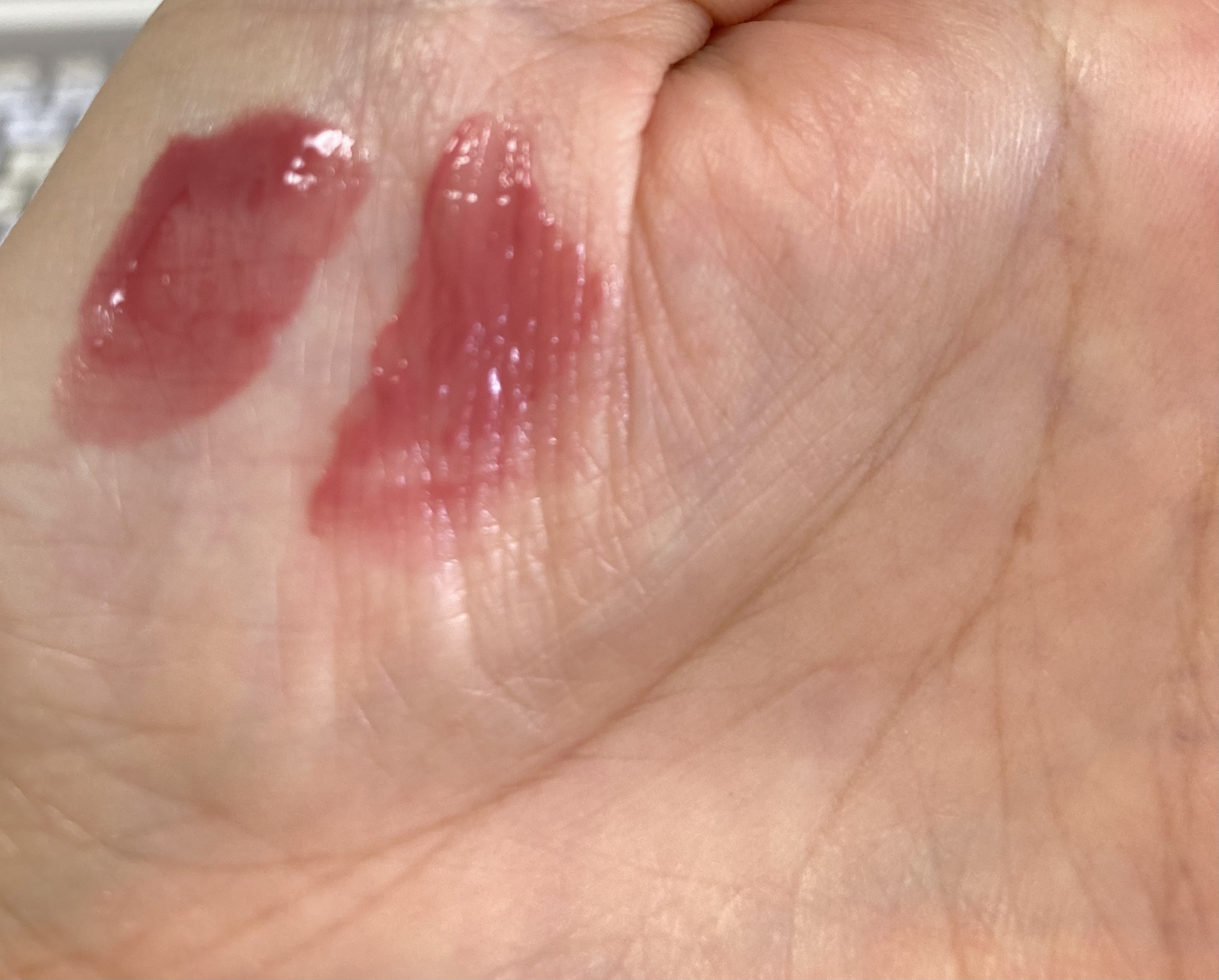 ジューシーラスティングティント/rom&nd/リップティントを使ったクチコミ（3枚目）