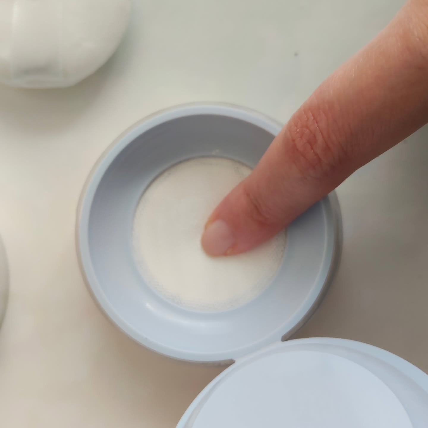 トランスルーセントセットエッセンシャルパウダー/TFIT/ルースパウダーを使ったクチコミ（3枚目）