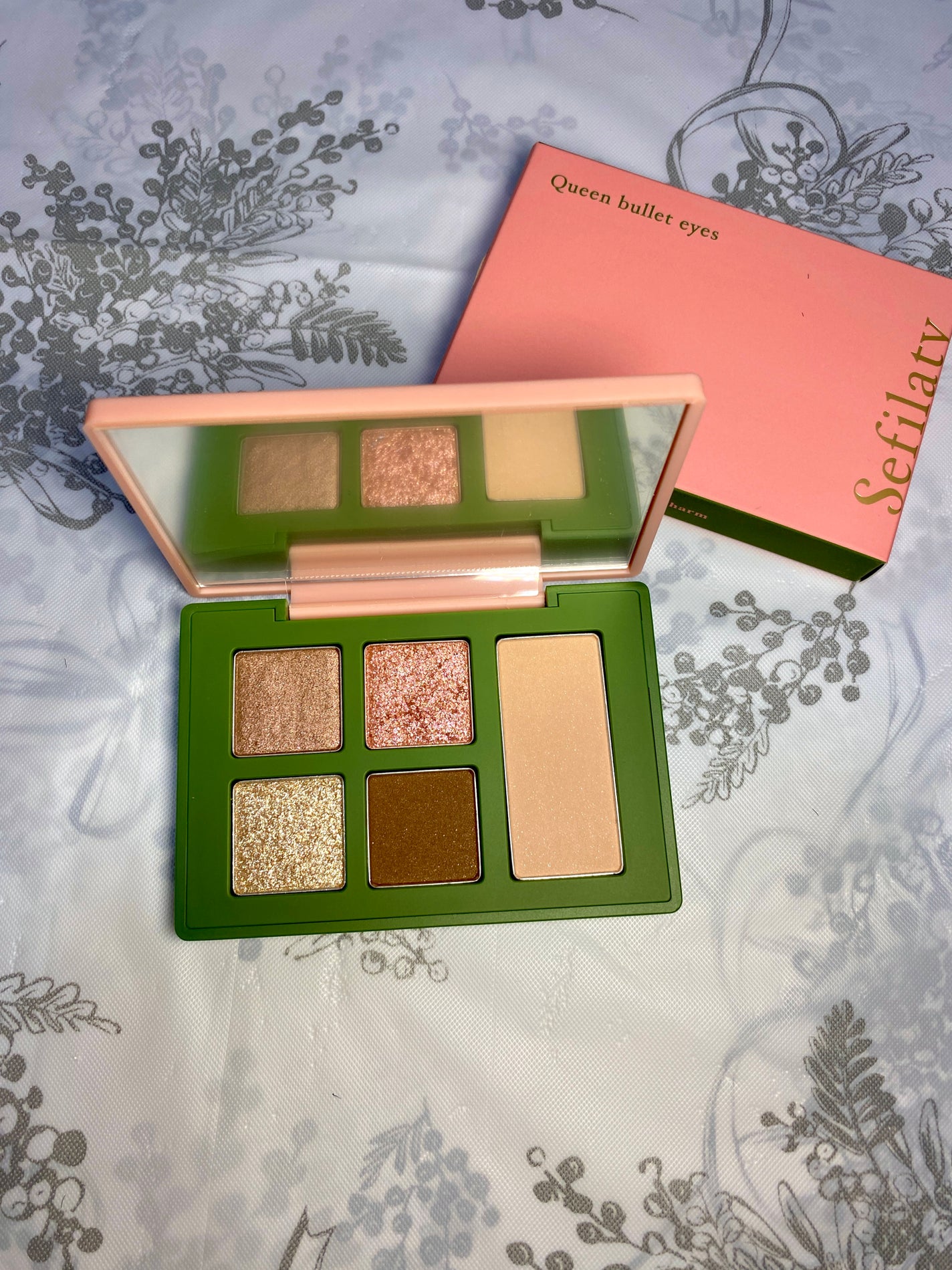 セフィラティ クイーンバレットアイズ/Sefilaty/アイシャドウパレットを使ったクチコミ(1枚目)
