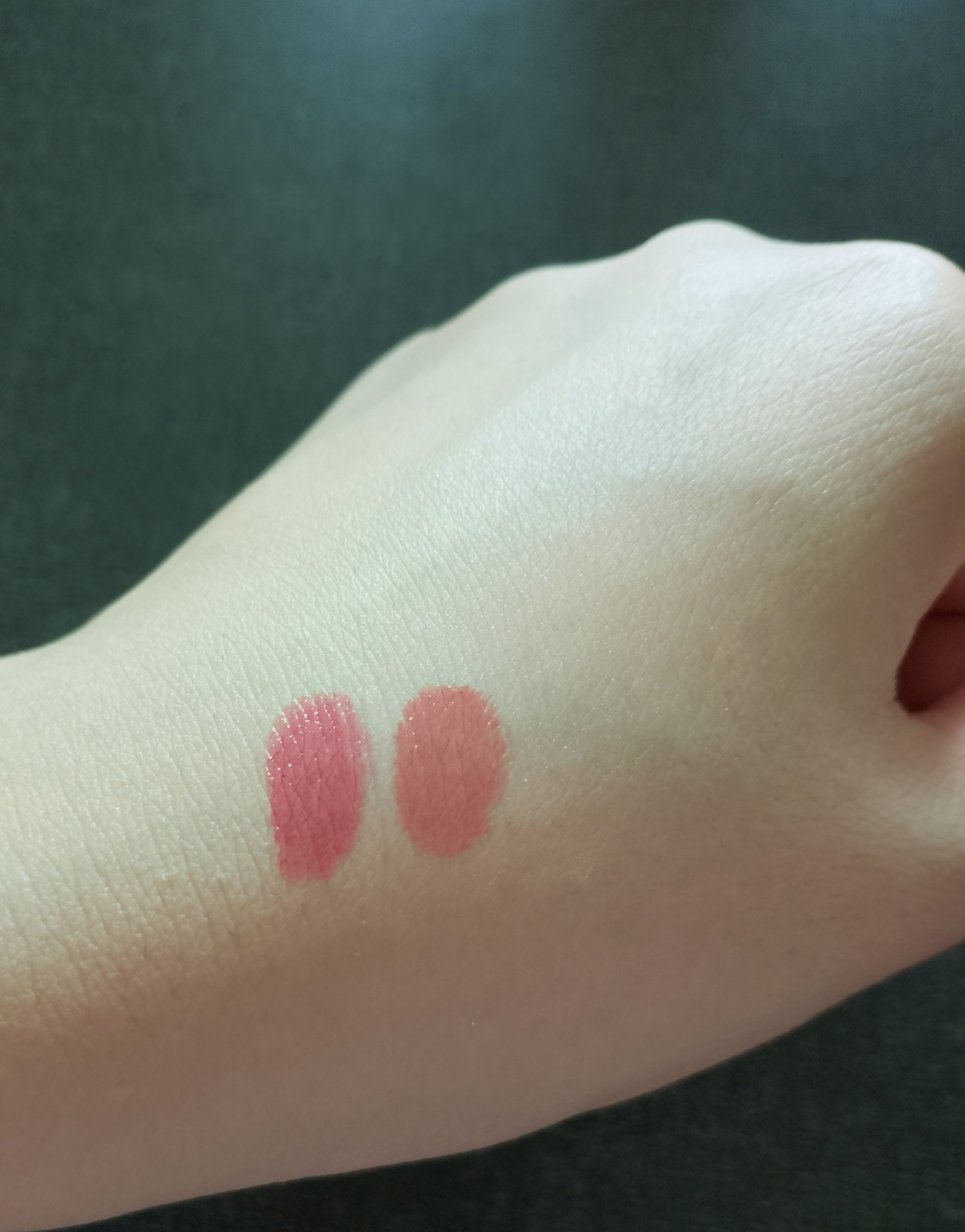 ボンディンググロウリップスティック/Laka/口紅を使ったクチコミ（2枚目）