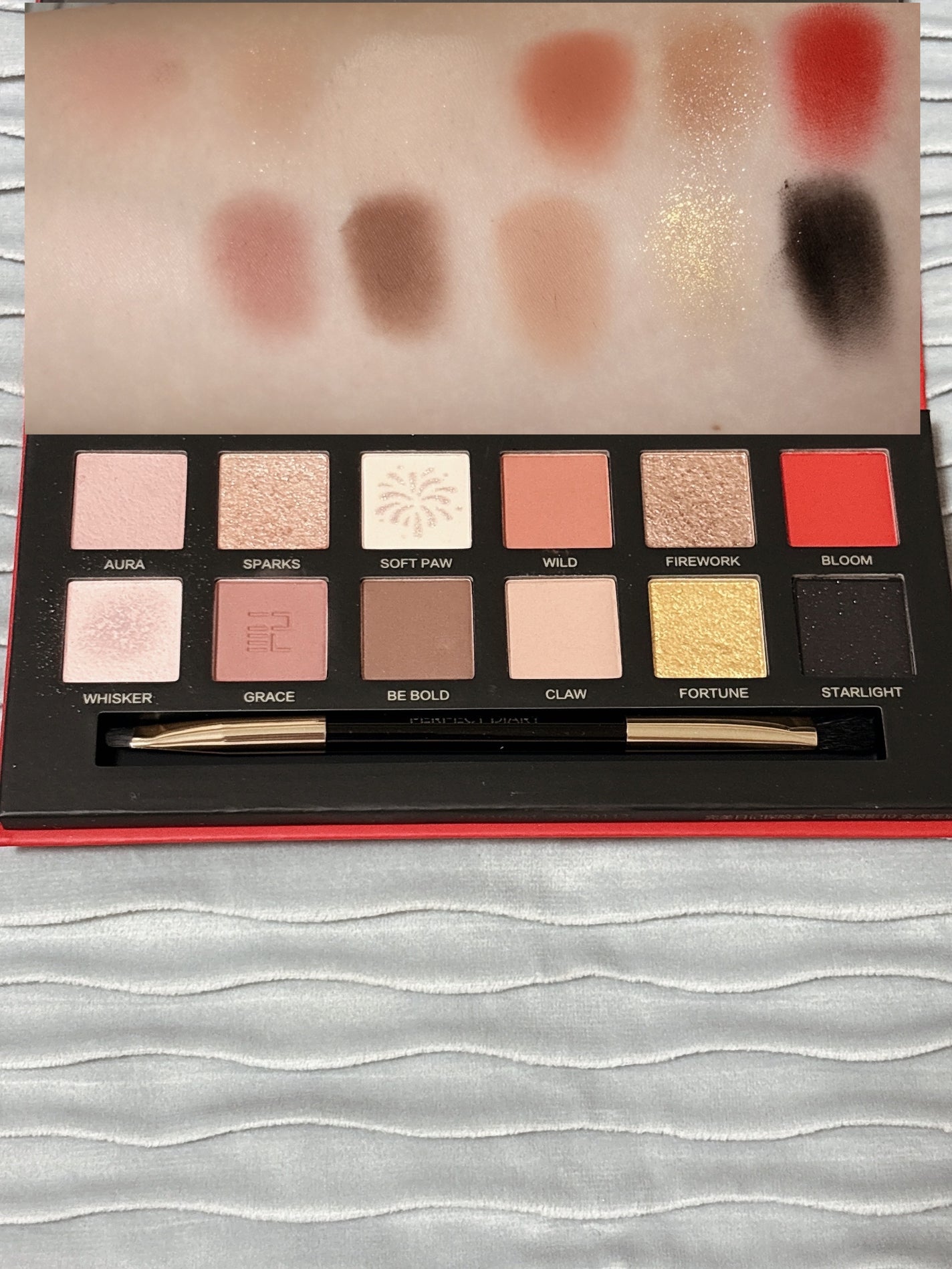 エクスプローラ12色 動物アイシャドウパレット/PERFECT DIARY/アイシャドウパレットを使ったクチコミ(2枚目)