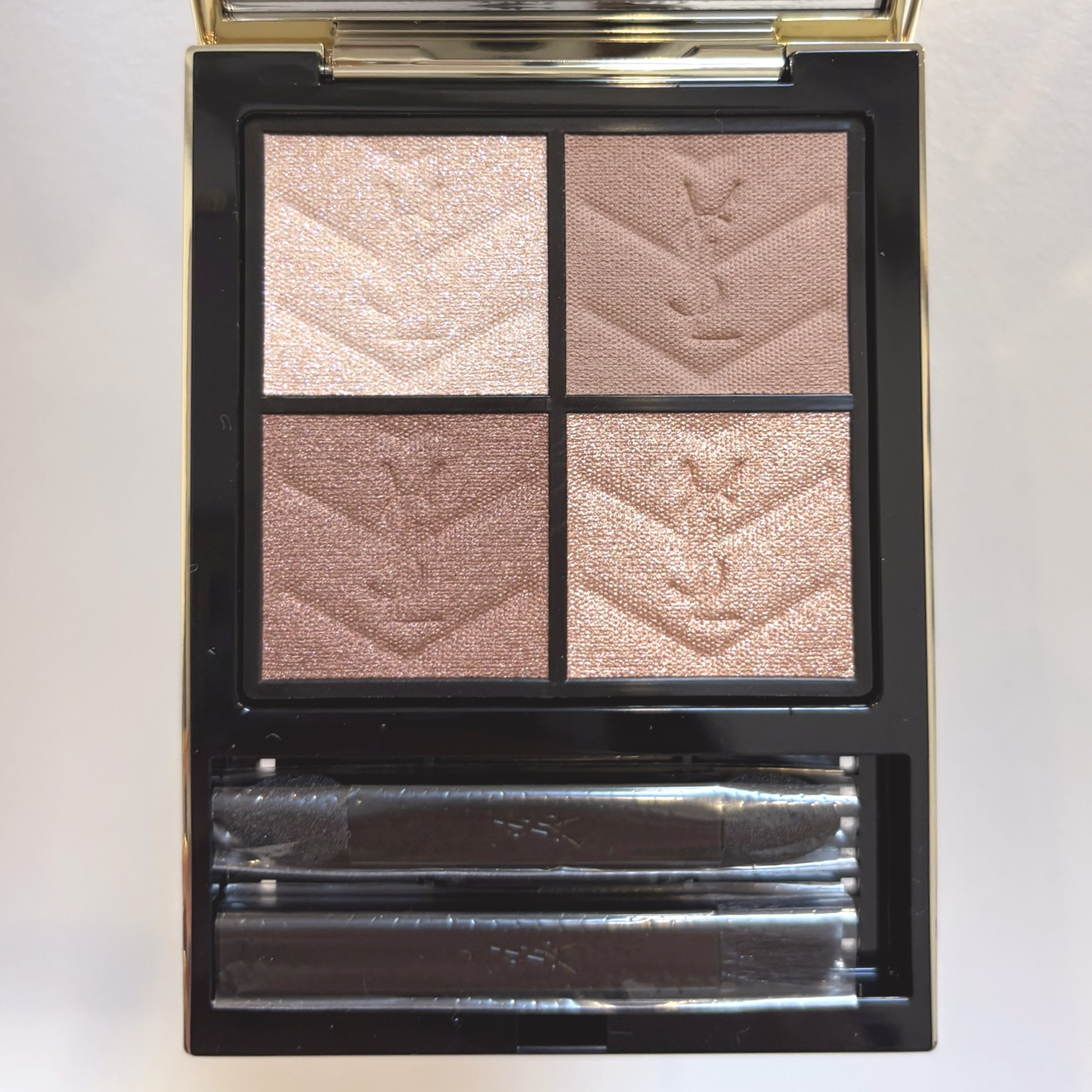 クチュール ミニ クラッチ/YVES SAINT LAURENT BEAUTE/アイシャドウパレットを使ったクチコミ（2枚目）