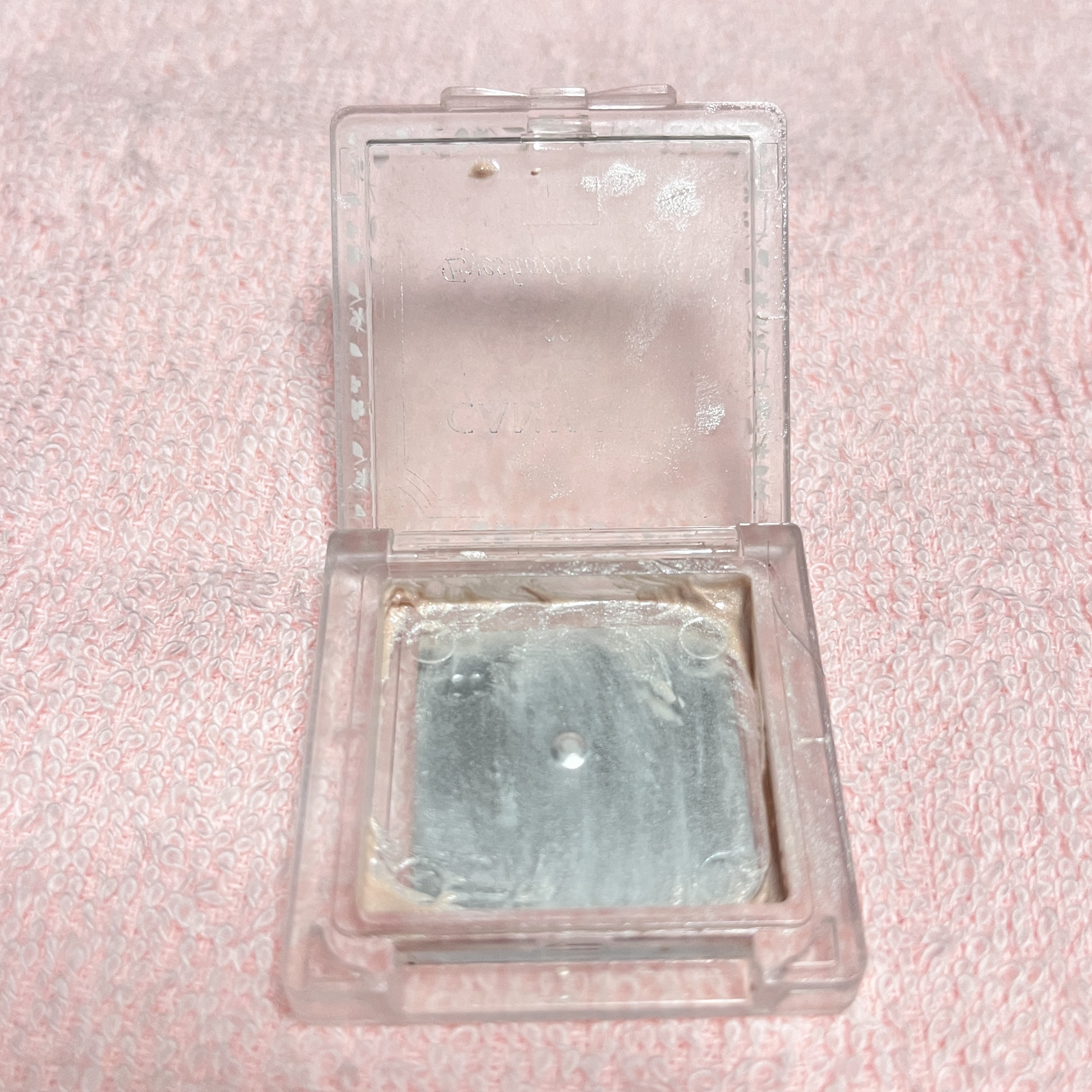 グロウフルールチークス/キャンメイク/パウダーチークを使ったクチコミ（1枚目）