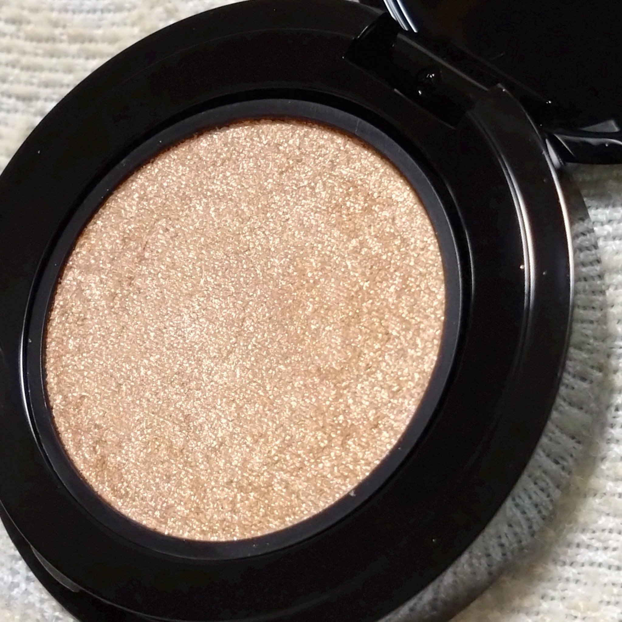 ミネラルスムースシャドー/MiMC/単色アイシャドウを使ったクチコミ（3枚目）