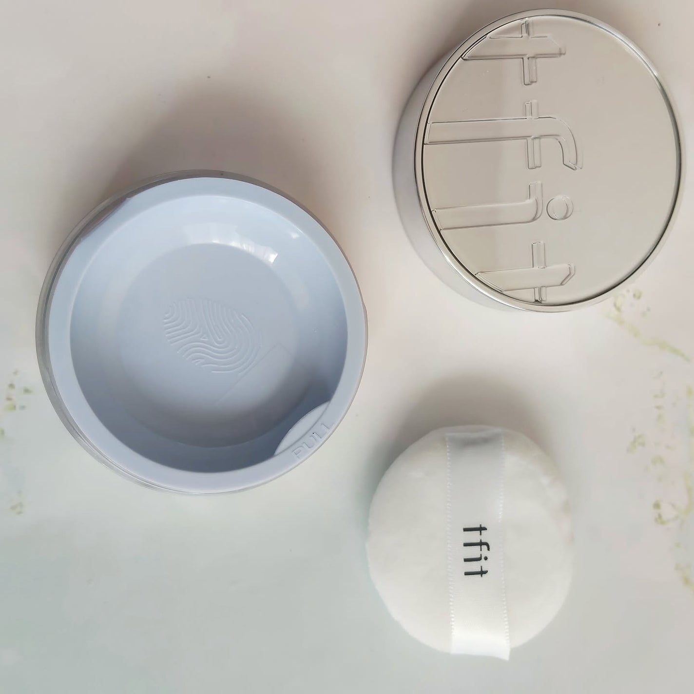 トランスルーセントセットエッセンシャルパウダー/TFIT/ルースパウダーを使ったクチコミ(2枚目)