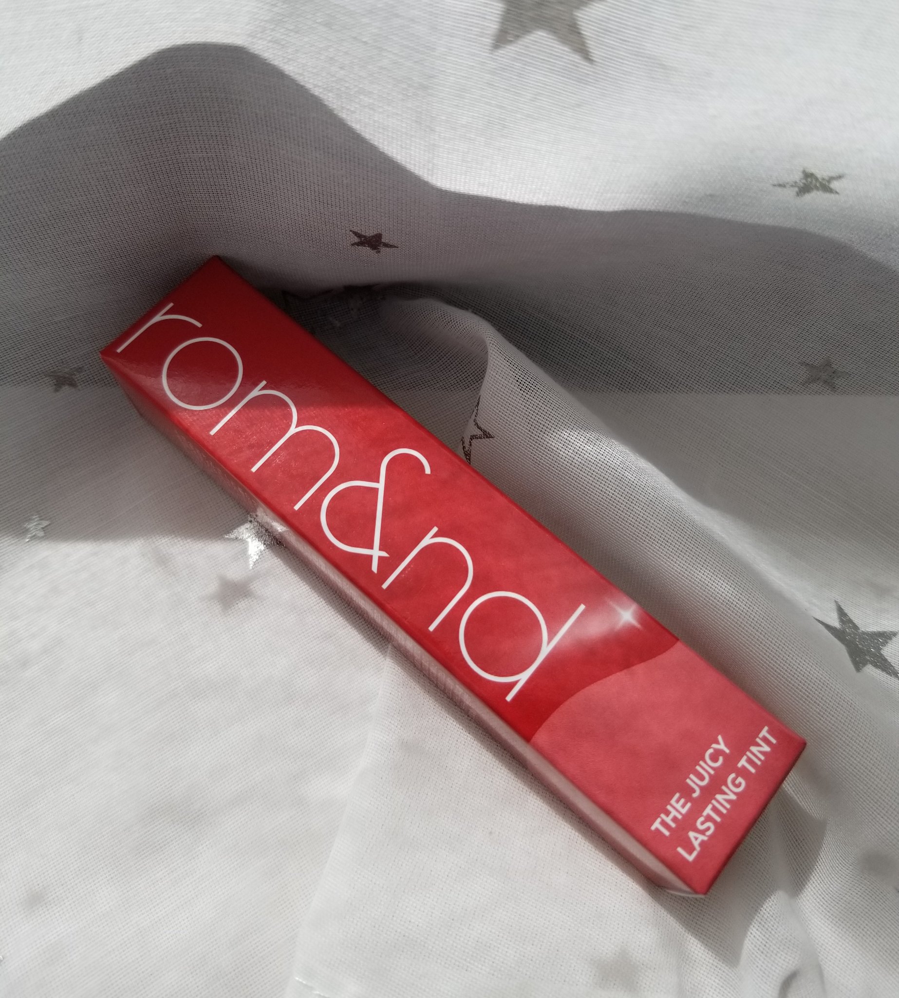 ザ ジューシーラスティングティント/rom&nd/リップティントを使ったクチコミ（1枚目）