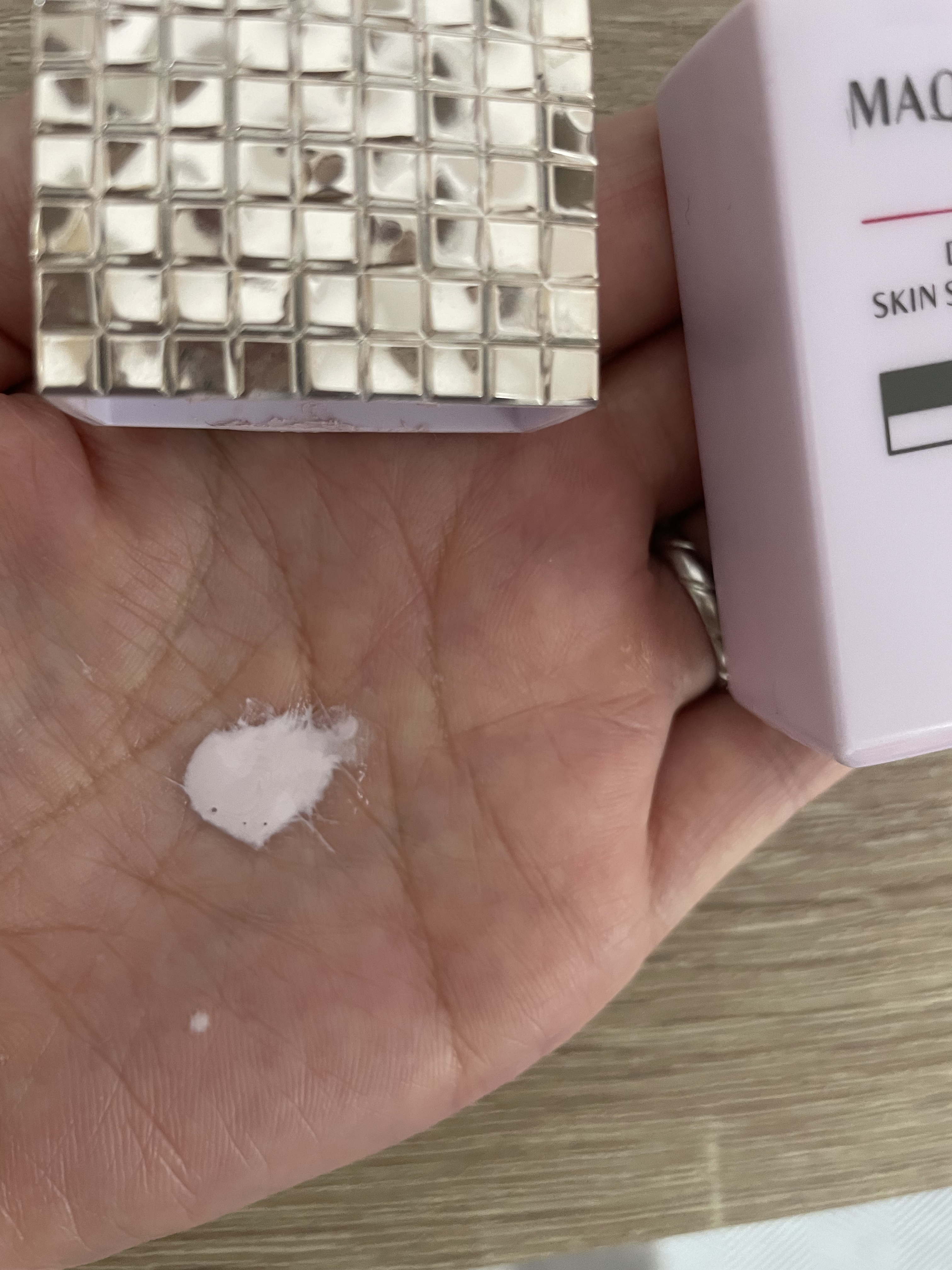 ドラマティックスキンセンサーベース NEO/マキアージュ/化粧下地を使ったクチコミ（3枚目）