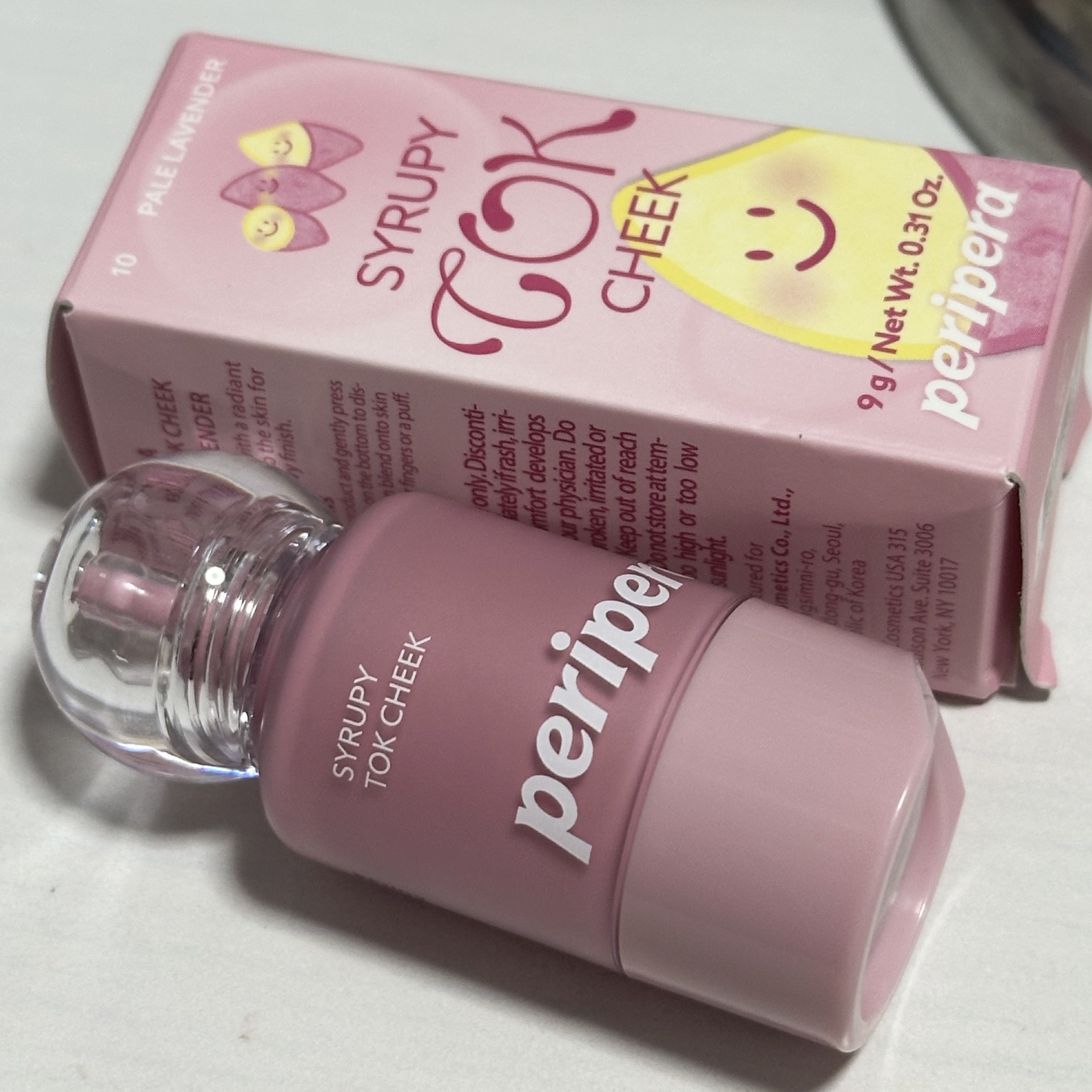 PERIPERAの新色シロッピー トック チーク10番をご紹介✨

このチークはファンデがヨレにくく自然なツヤ感が出てめちゃお気に入り🩷

そんなチークから秋の新色が🍂

さつまいもの紫を薄くしたようなカラーで、頬に透明感がでてめちゃか