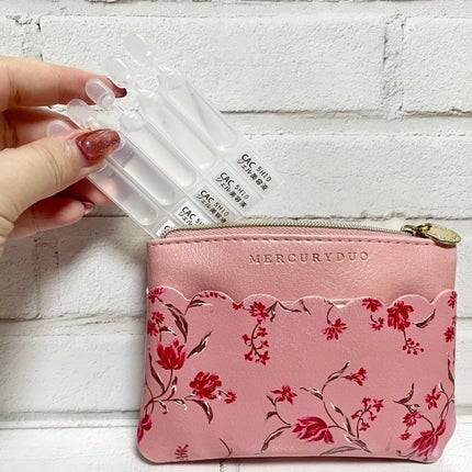 ããã¿ðãã©ãã100 on LIPS ãCACãžã§ã«çŸå®¹æ¶²ïŒå£ç¯ã®å€ããç®ã幎霢ã«ããèã®å€åã«ããã..ãïŒ5æç®ïŒ