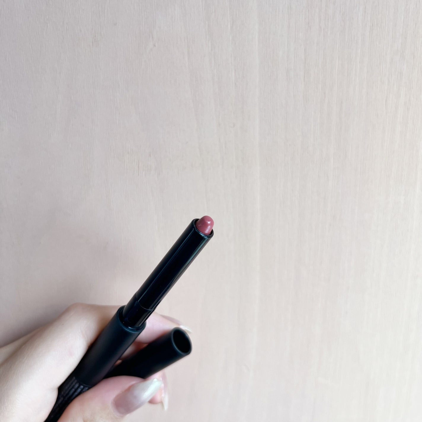 セルヴォーク ドローイング リップペンシル/Celvoke/リップライナーを使ったクチコミ(2枚目)