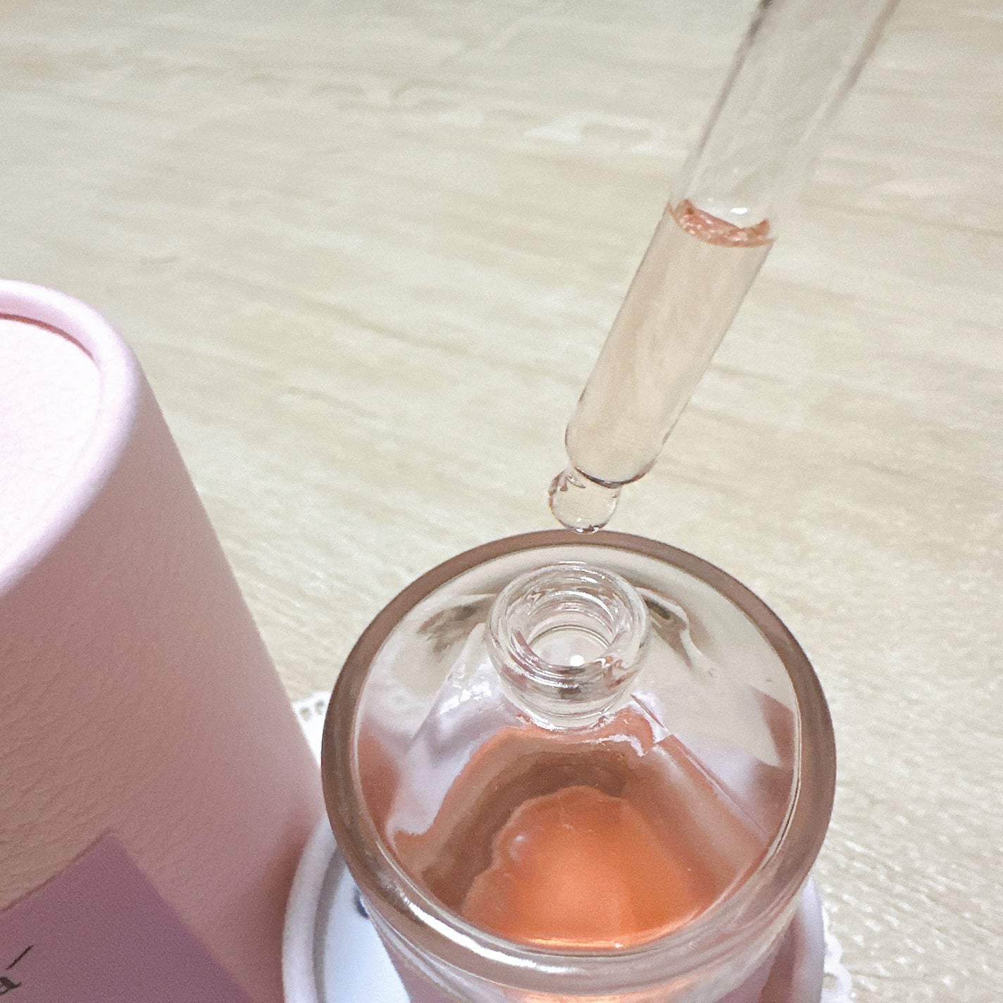 エンカンタールヘアオイル シャインフローラル&ムスク/emma emu/ヘアオイルを使ったクチコミ(3枚目)