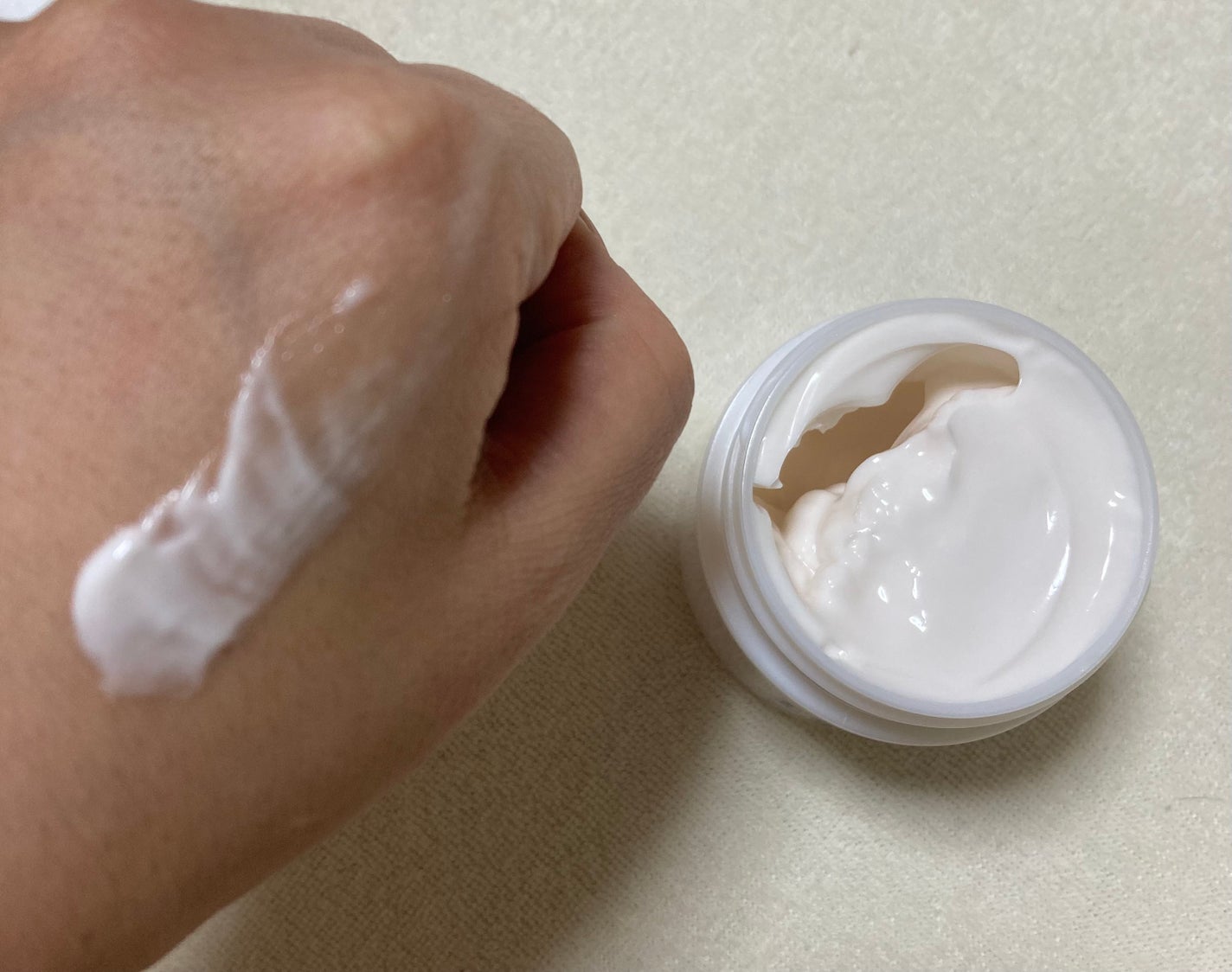 リッツ モイスト リポクリーム/リッツ/フェイスクリームを使ったクチコミ(2枚目)