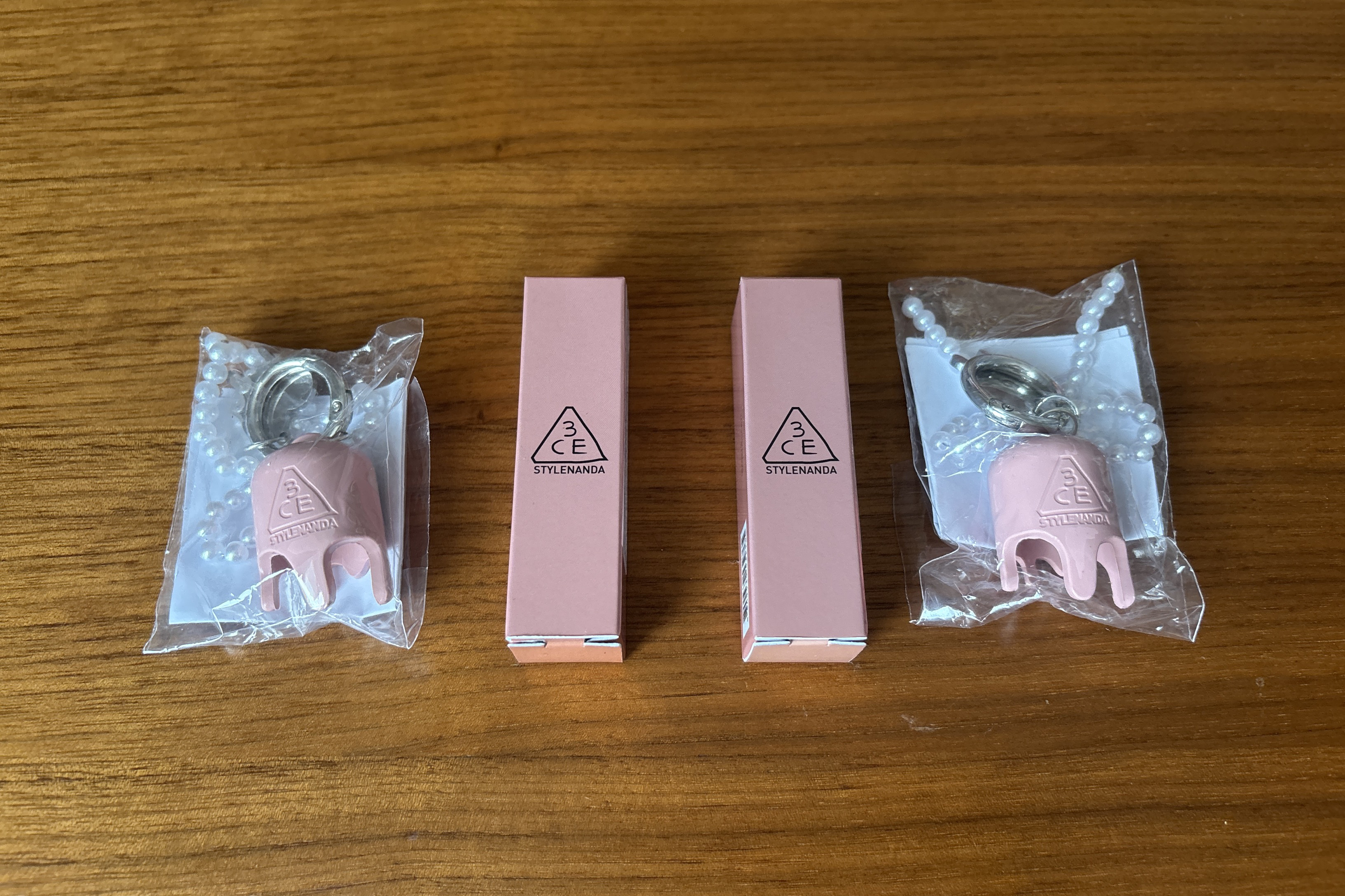 3CE グレイジーリップグロウ #32 ピーチフィリング/3CE/リップグロスを使ったクチコミ（1枚目）