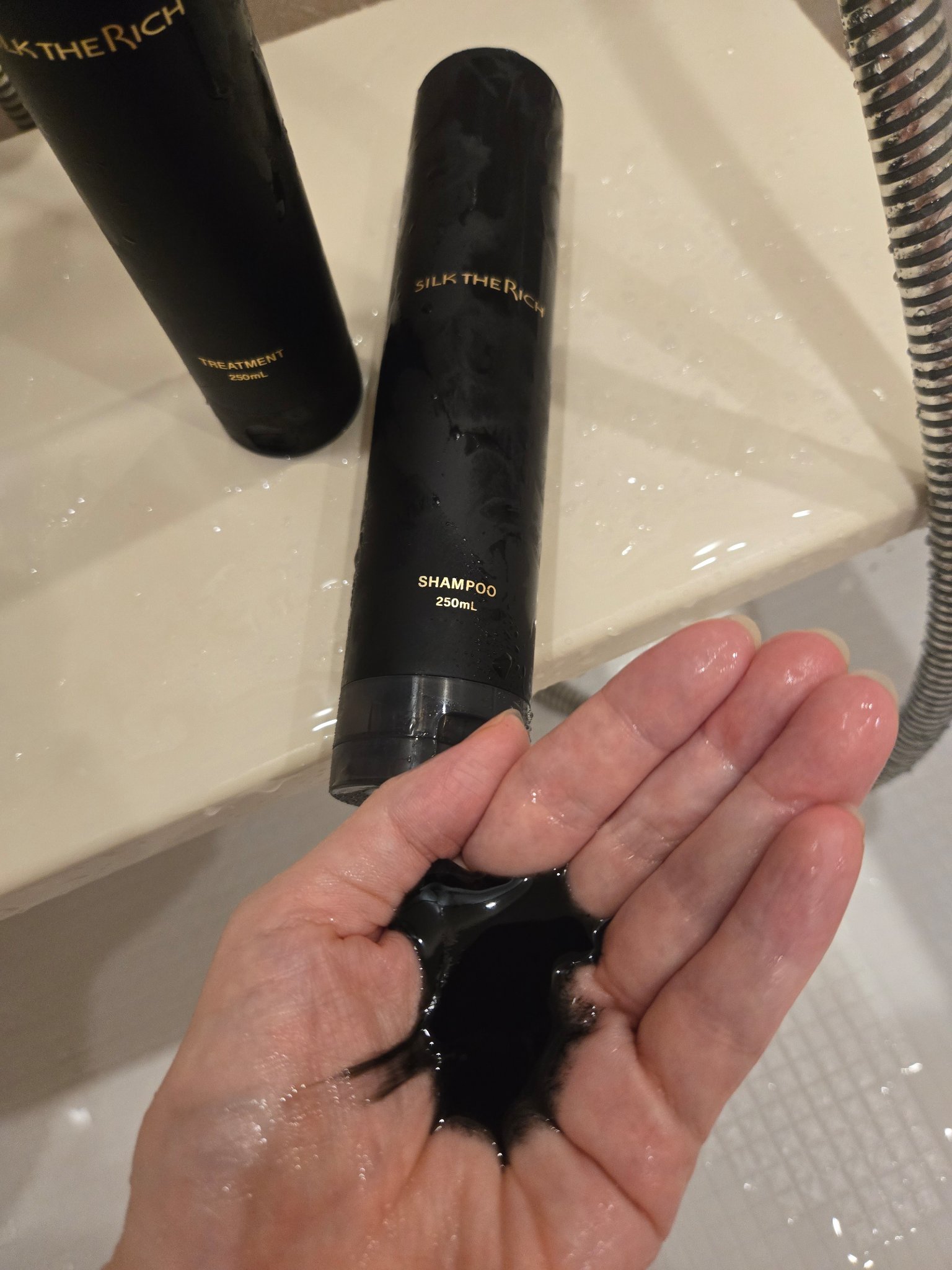 SILK THE RICH スカルプ&リペア シャンプー・トリートメント/SILK THE RICH/市販シャンプーを使ったクチコミ（2枚目）