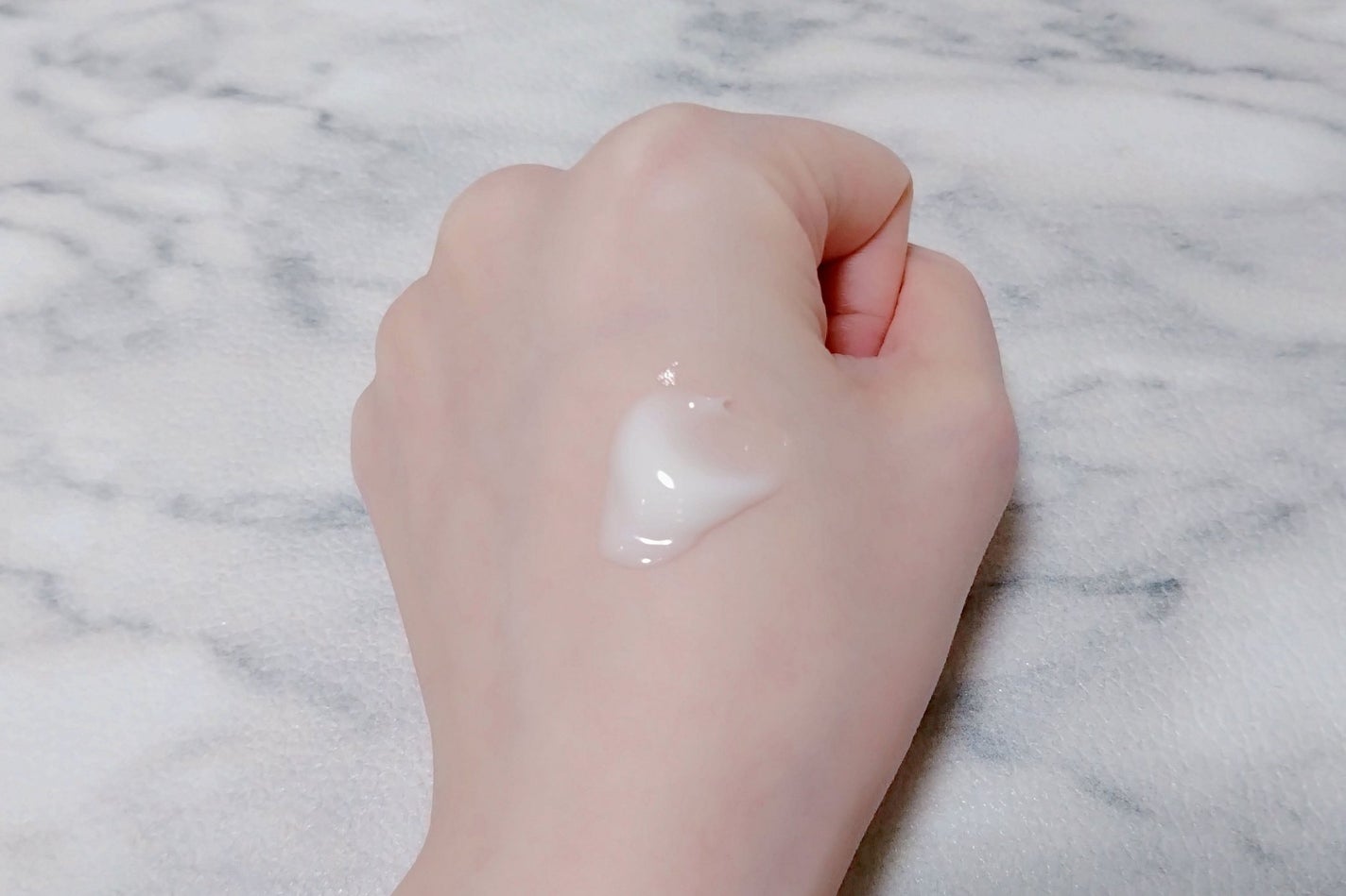 めめめ on LIPS 「イオナR ダブルアクションクリーム。・肌の印象を左右する「シワ..」(4枚目)