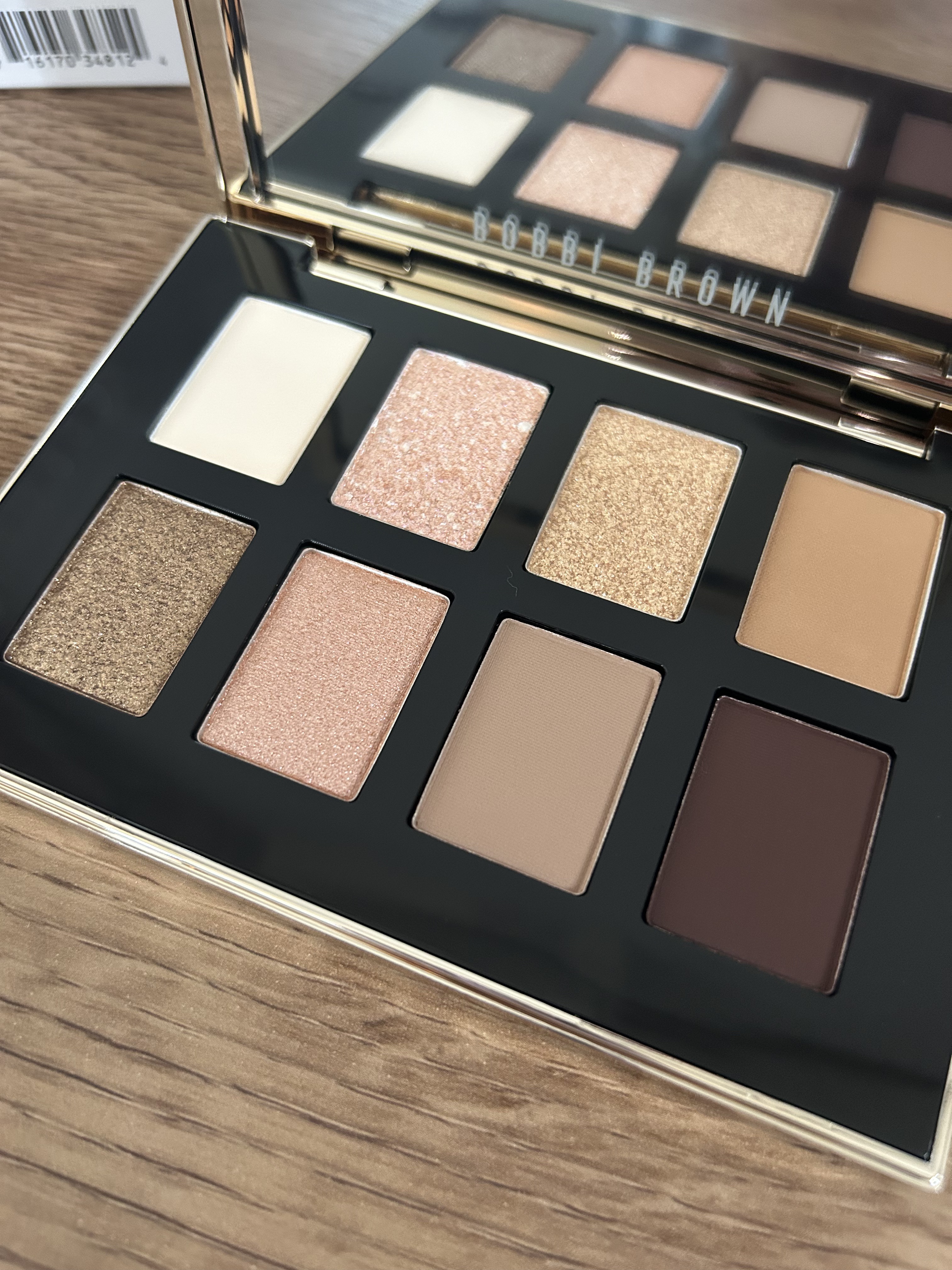 スウィート デカダンス アイシャドウ パレット/BOBBI BROWN/アイシャドウパレットを使ったクチコミ（2枚目）