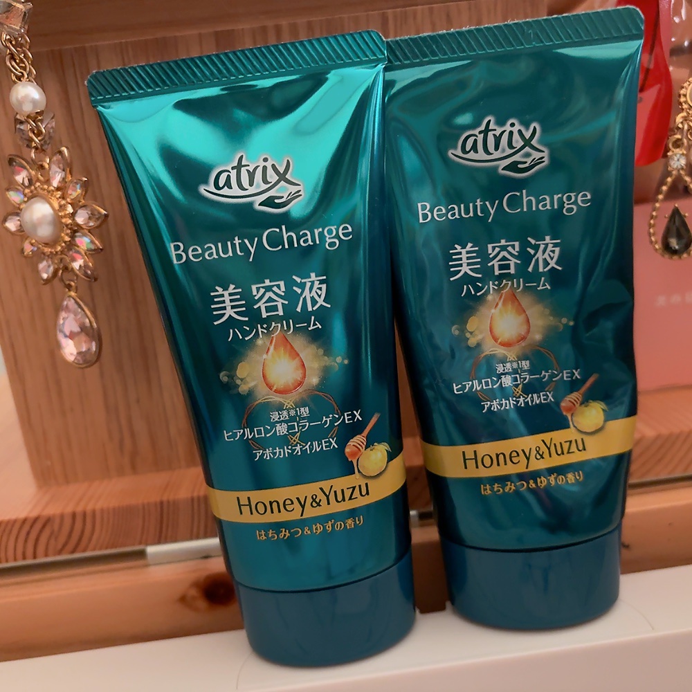 ビューティーチャージ はちみつ＆ゆずの香り/アトリックス/ハンドクリームを使ったクチコミ（1枚目）