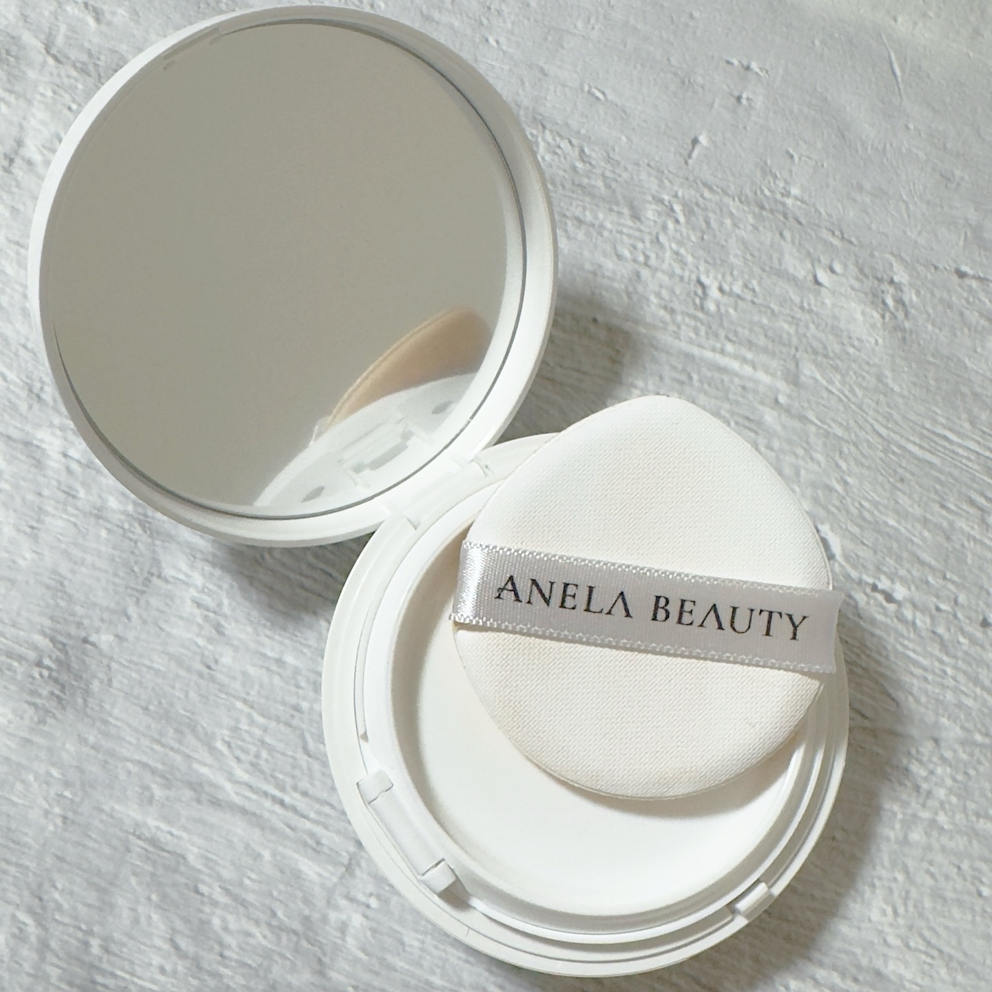 ヴィーナスエッセンスカバークッションファンデーション/Anela Beauty/クッションファンデーションを使ったクチコミ（2枚目）