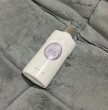 ジルスチュアート ミルクティーブレンド ボディミルク (とてもしっとり) /JILL STUART/ボディミルクを使ったクチコミ(2枚目)