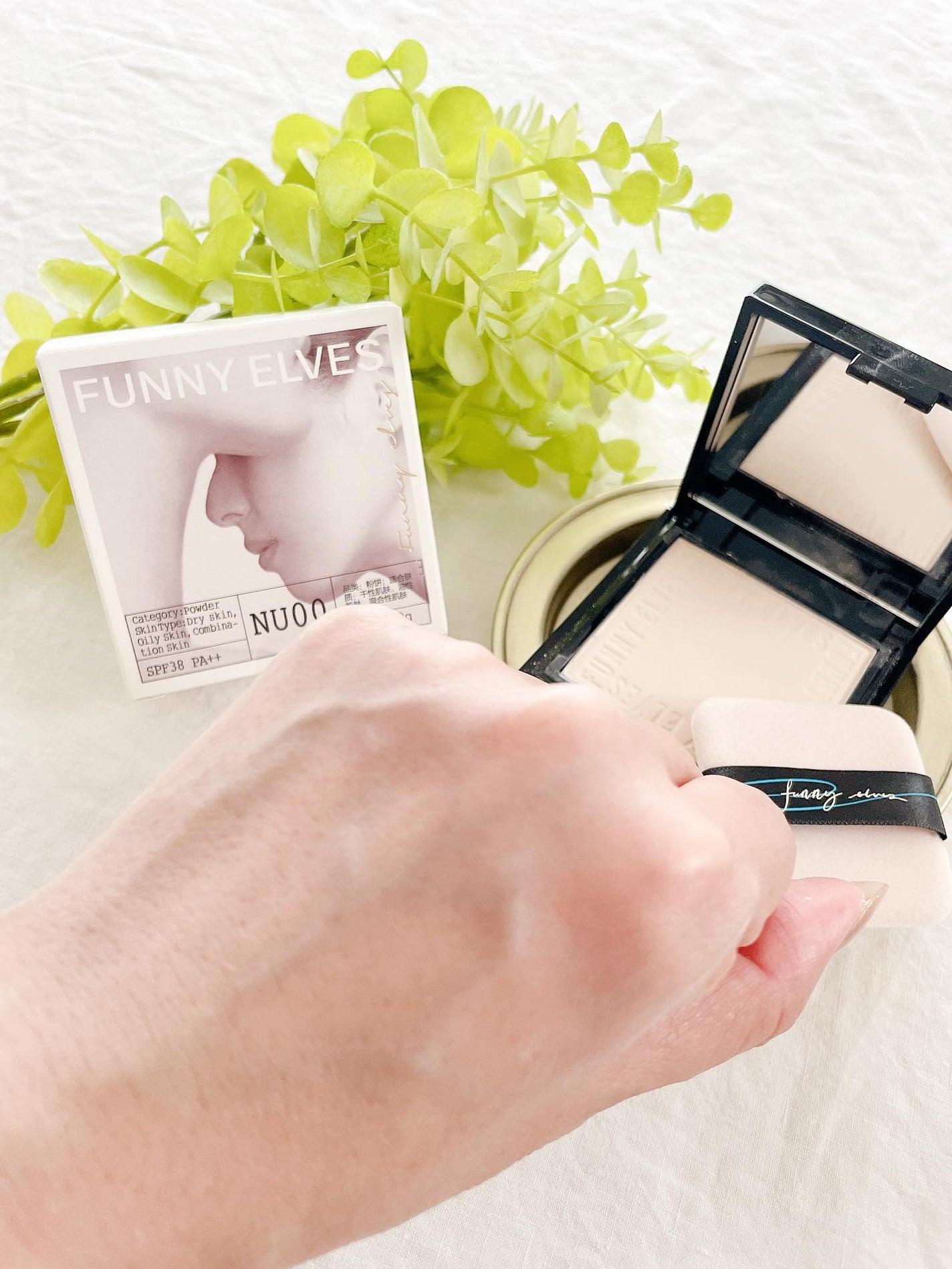 UVソフトマットプレストパウダー/FUNNY ELVES方里/プレストパウダーを使ったクチコミ(3枚目)