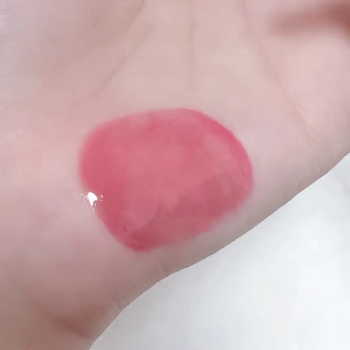 グラスティングカラーグロス/rom&nd/リップグロスを使ったクチコミ(1枚目)