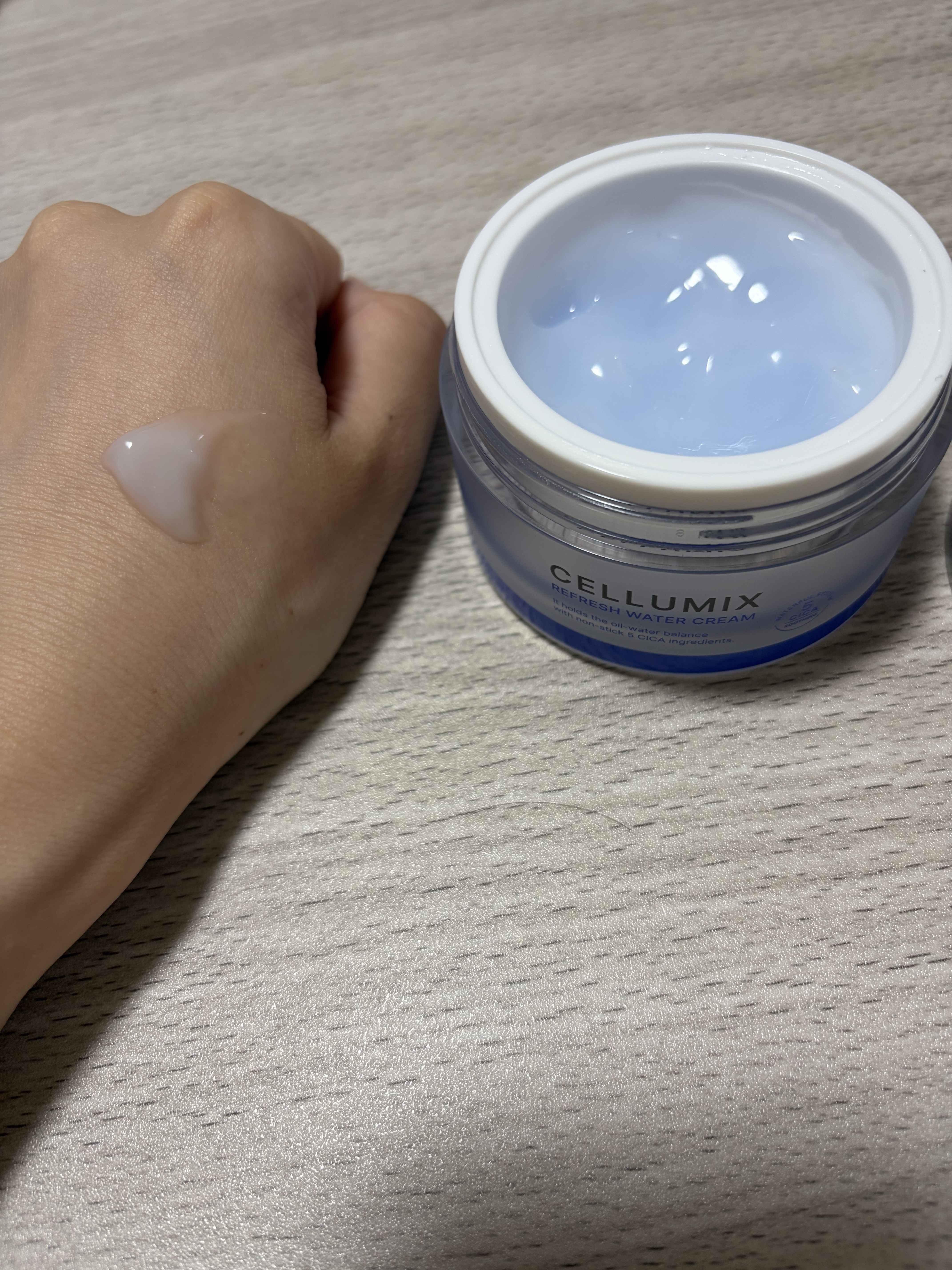 リフレッシュウォータークリーム/CELLUMIX/フェイスクリームを使ったクチコミ（2枚目）