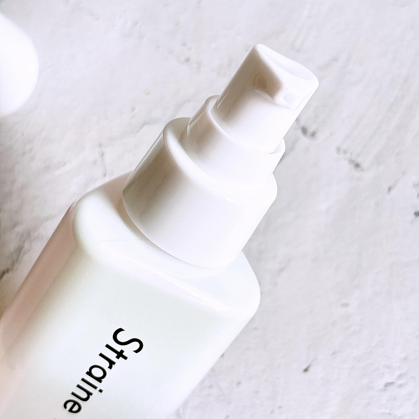 ストレートヘアオイル/Straine/ヘアオイルを使ったクチコミ（3枚目）