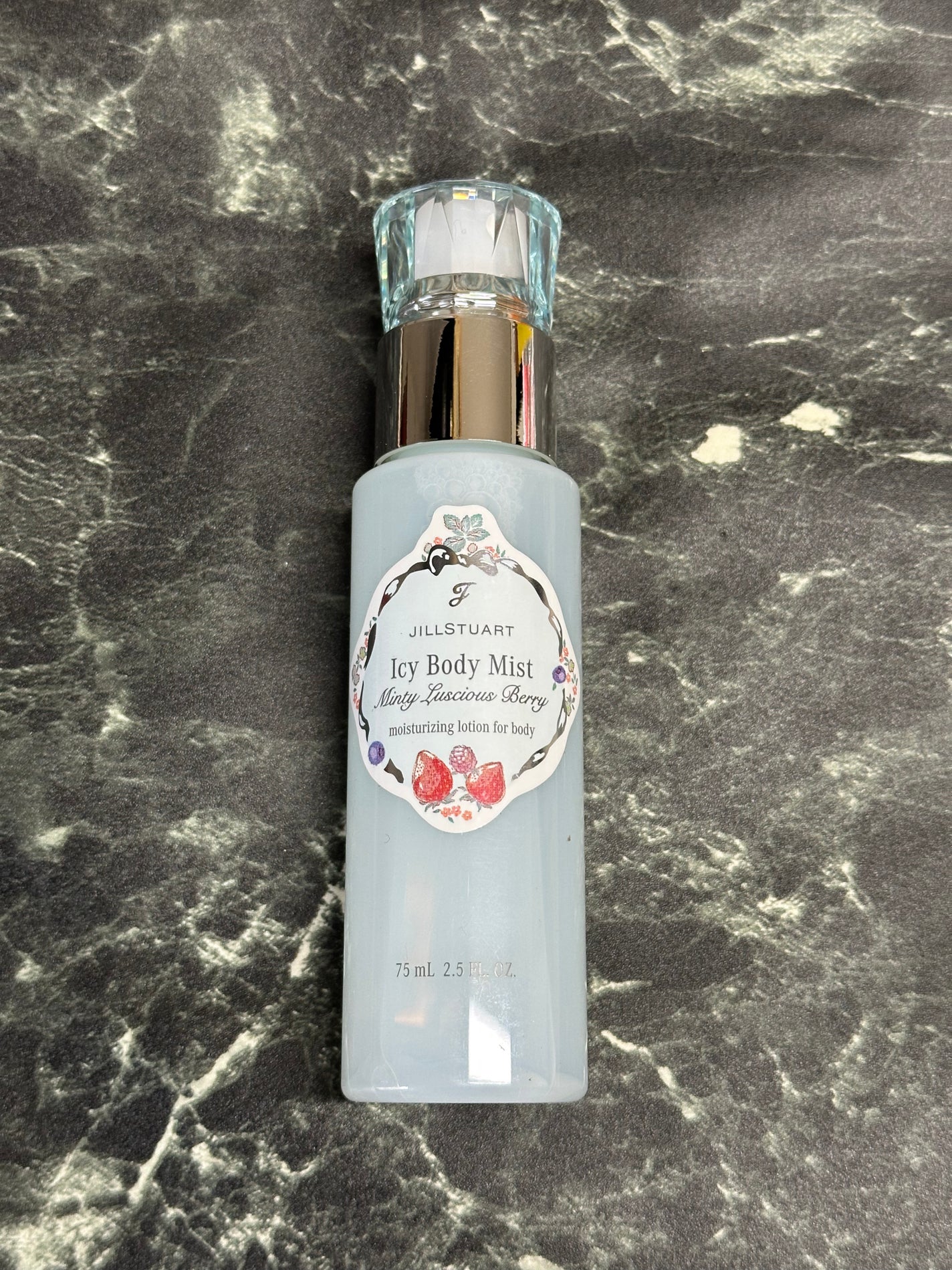 ジルスチュアート ミンティラシャスベリー アイシーボディミスト/JILL STUART/ミスト状化粧水を使ったクチコミ(1枚目)