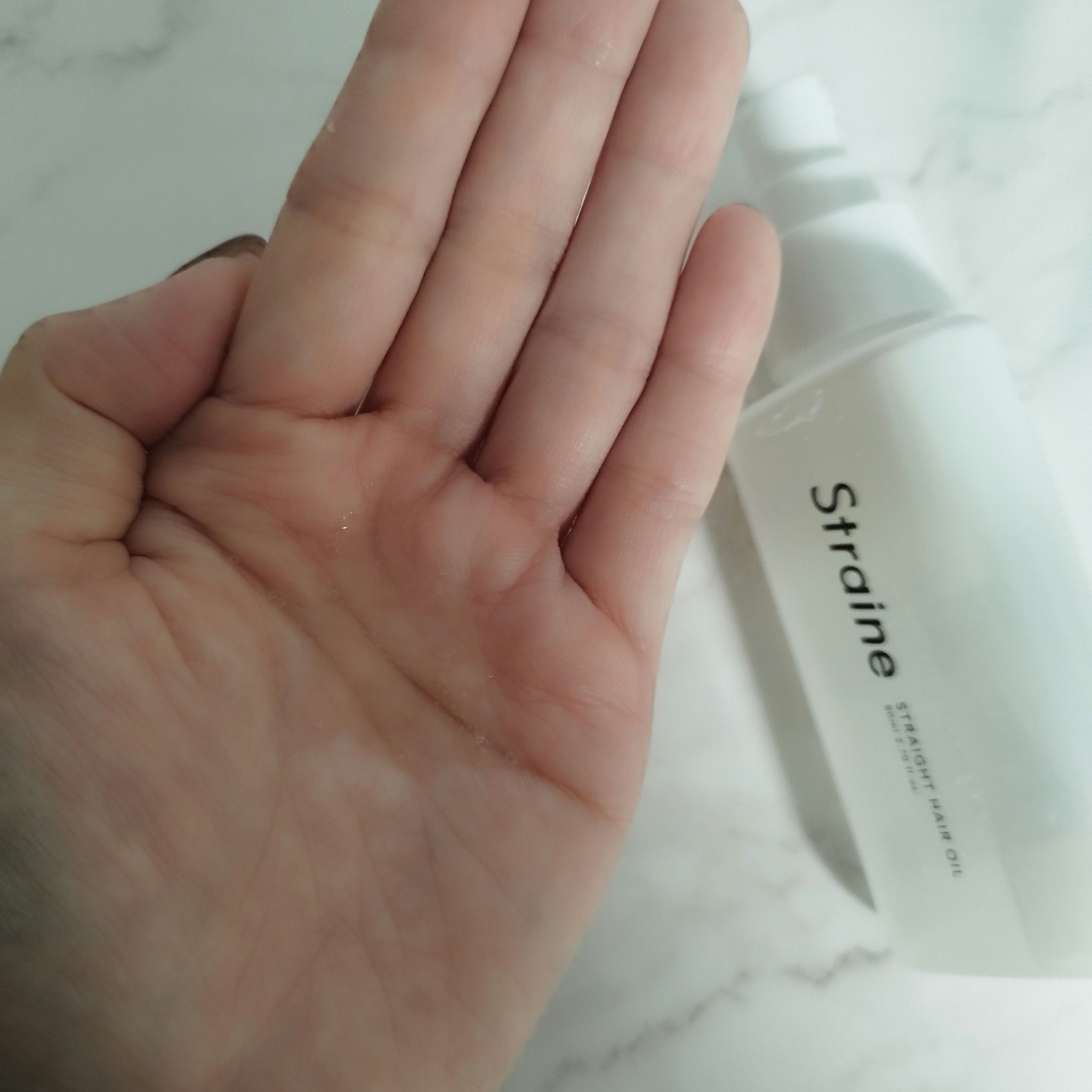 ストレートヘアオイル/Straine/ヘアオイルを使ったクチコミ（2枚目）