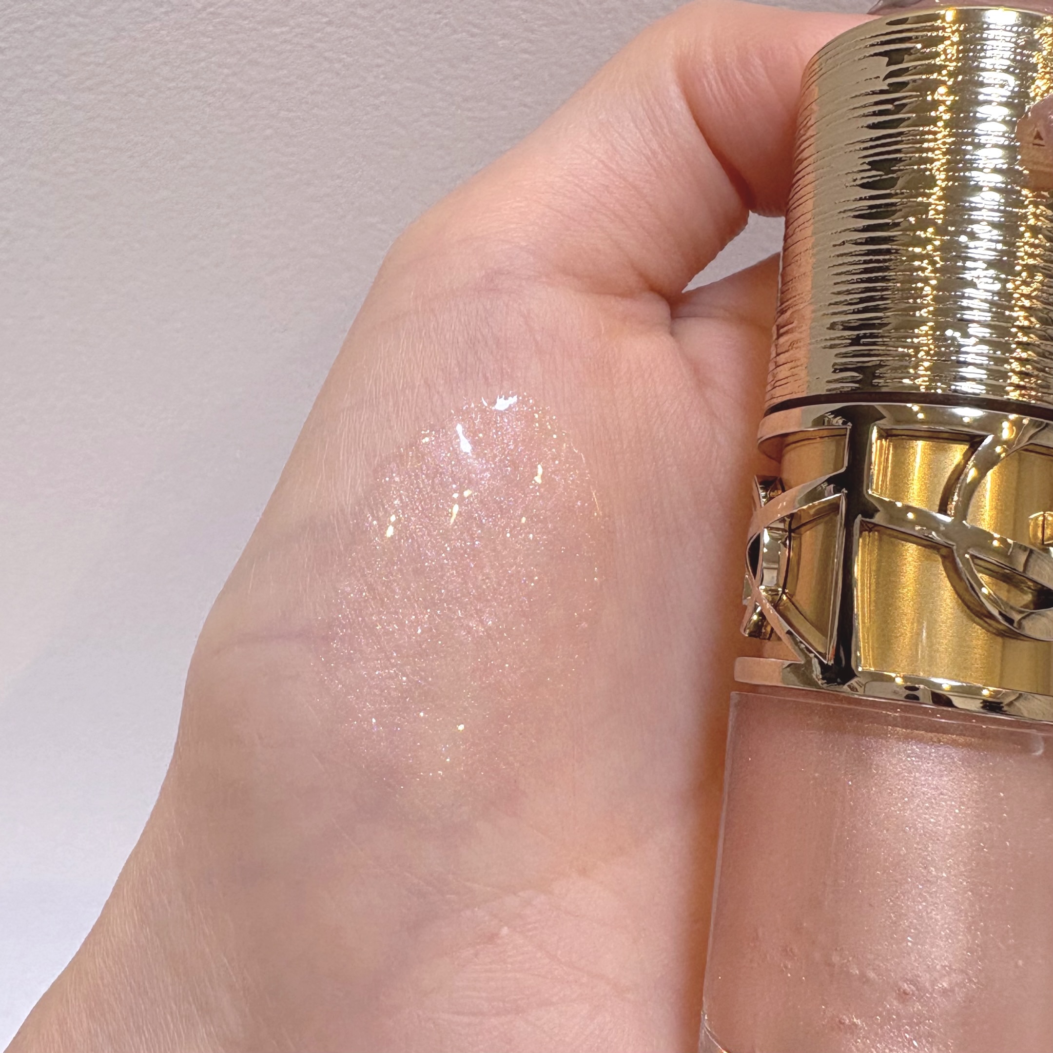 YSL ラブシャイン グロスプランパー #12 ハニー ムーン＜コレクター＞/YVES SAINT LAURENT BEAUTE/リップグロスを使ったクチコミ（3枚目）