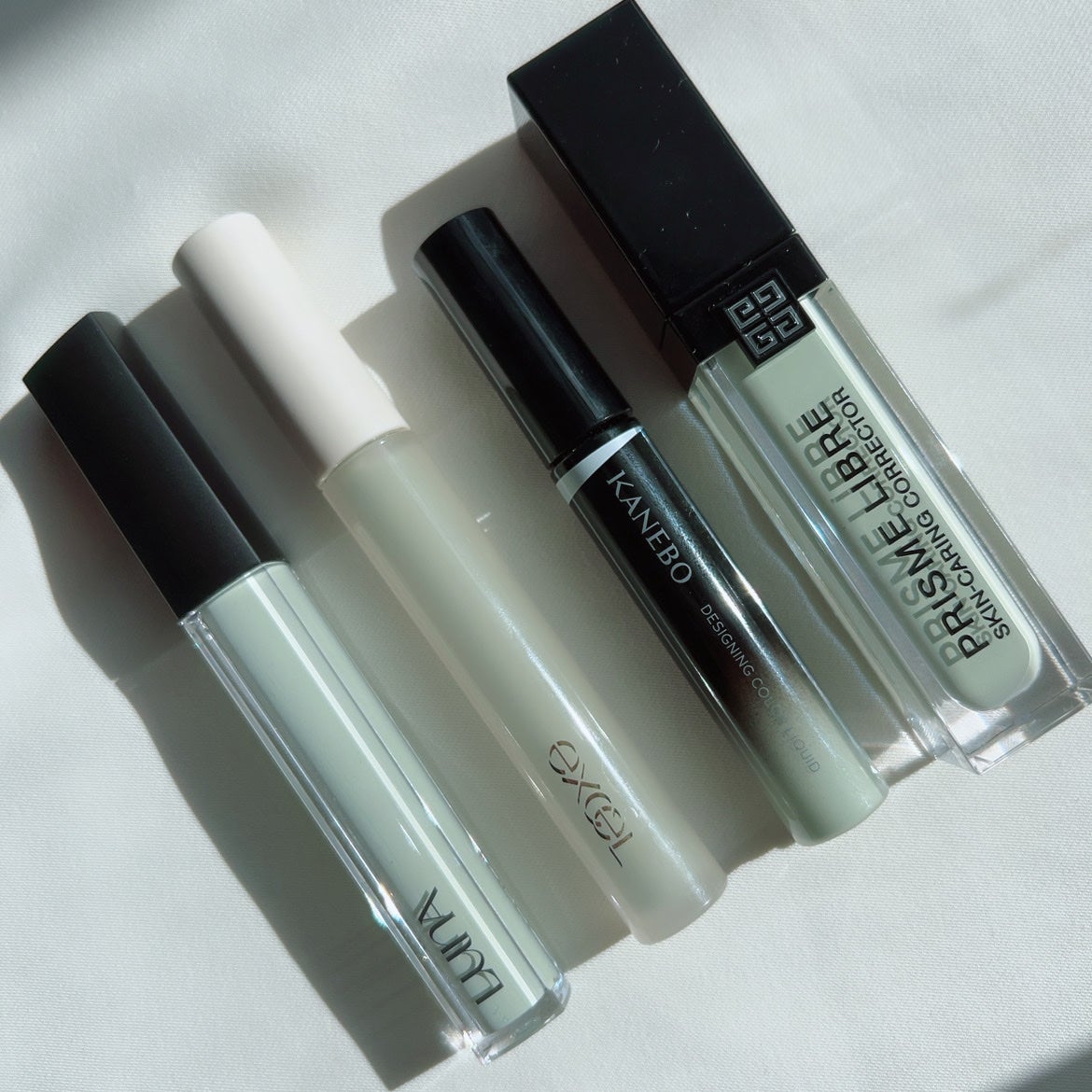 プリズム・リーブル・スキンケアリング・コレクター/GIVENCHY/化粧下地を使ったクチコミ(2枚目)