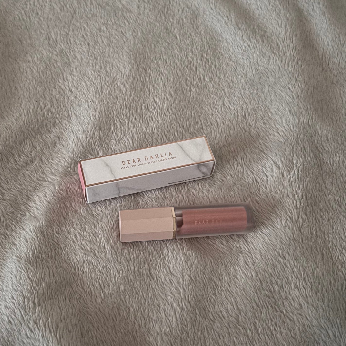 ペタルドロップリキッドブラッシャー/DEAR DAHLIA/リキッドチークを使ったクチコミ(1枚目)