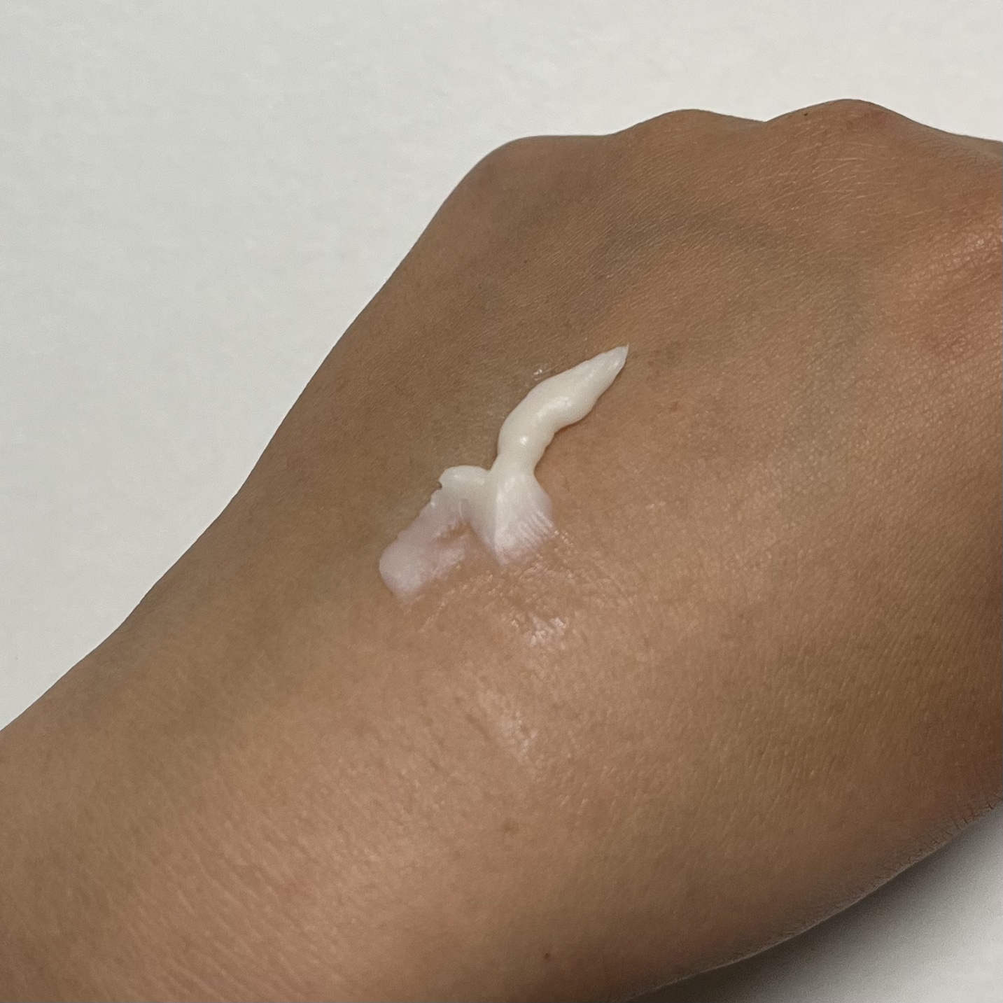 アンドハニー　クリーミーモイスト ハンドクリーム/&honey/ハンドクリームを使ったクチコミ（2枚目）