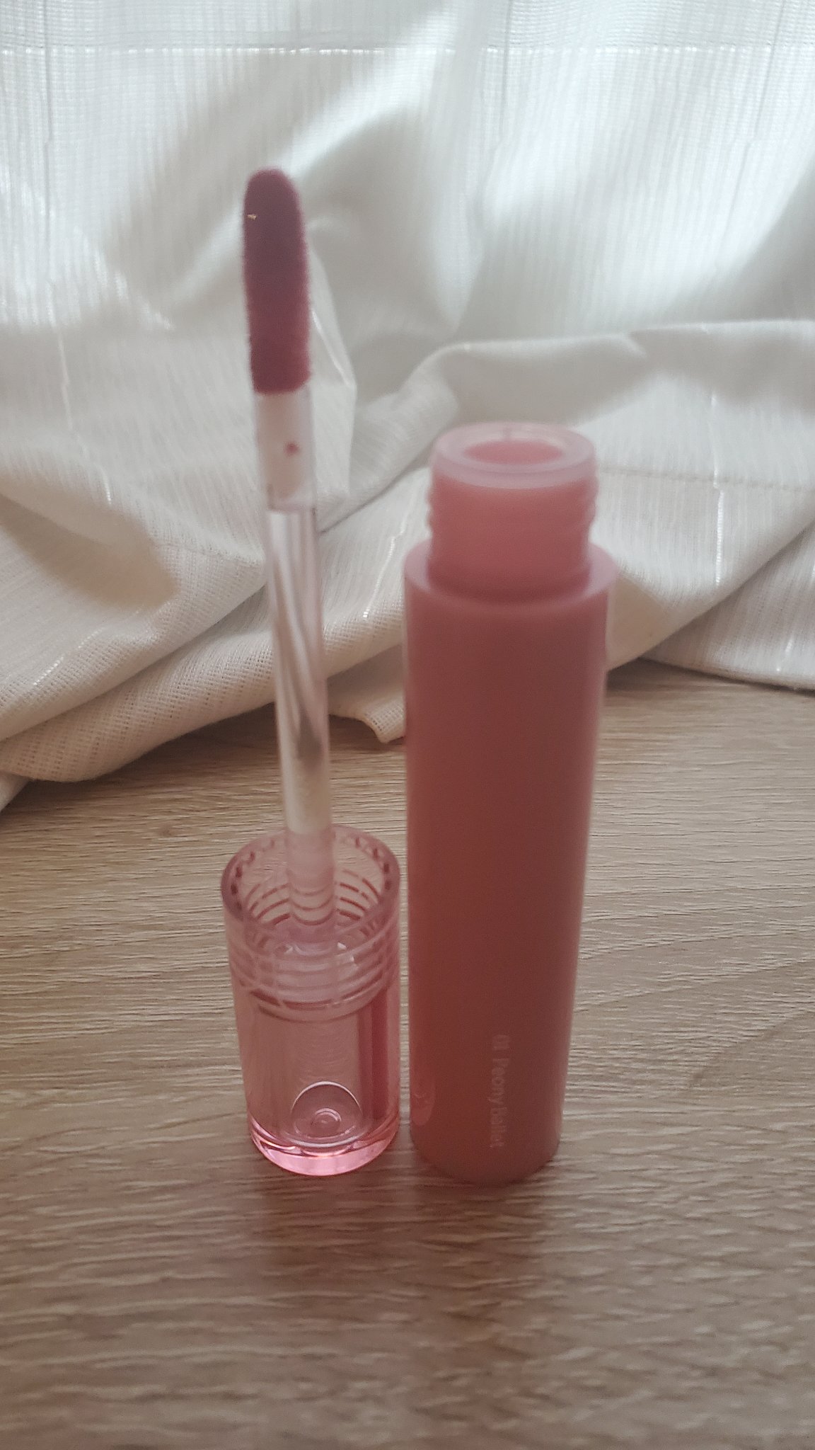 グラスティングカラーグロス/rom&nd/リップグロスを使ったクチコミ（2枚目）