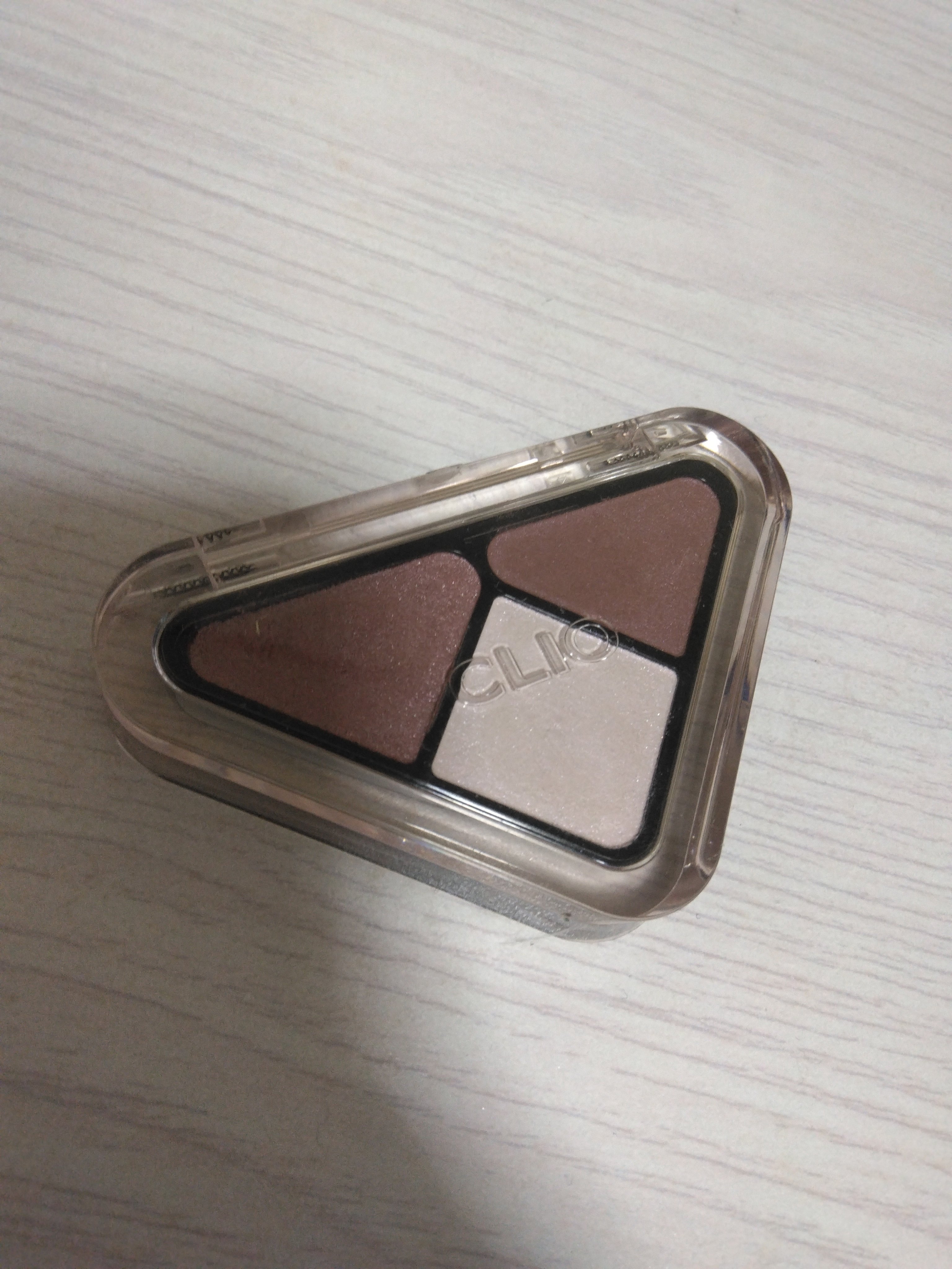 エッセンシャル シャドウ タップ 03 モーブオーセンティック(MAUVE AUTHENTIC)/CLIO/アイシャドウパレットを使ったクチコミ（3枚目）