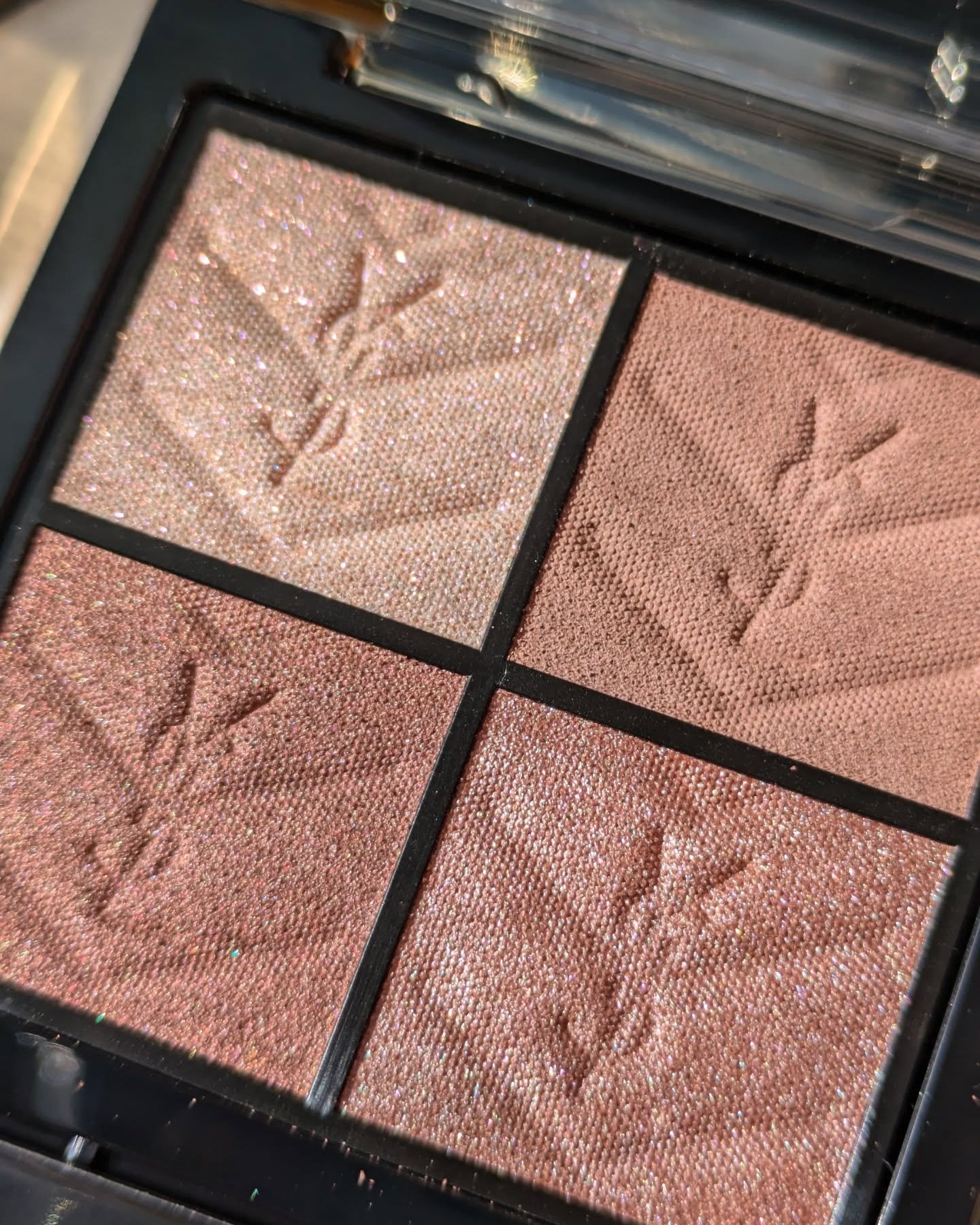 YSL ラブシャイン キャンディグレーズ/YVES SAINT LAURENT BEAUTE/口紅を使ったクチコミ（2枚目）